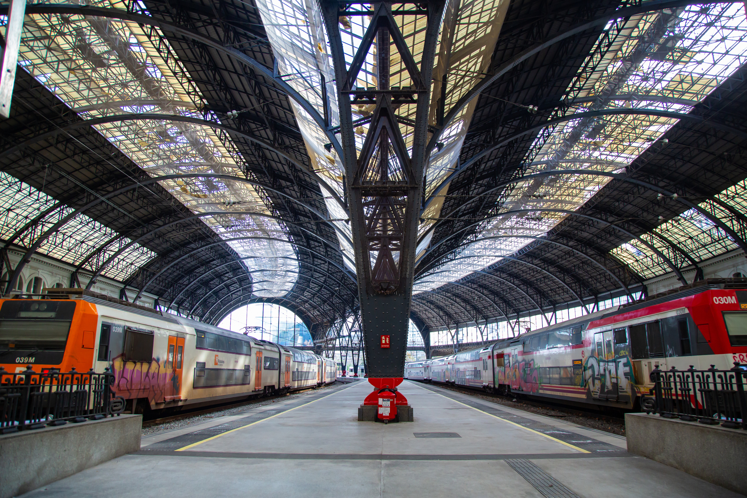 ФРАНЦУЗСКИЙ ВОКЗАЛ БАРСЕЛОНЫ