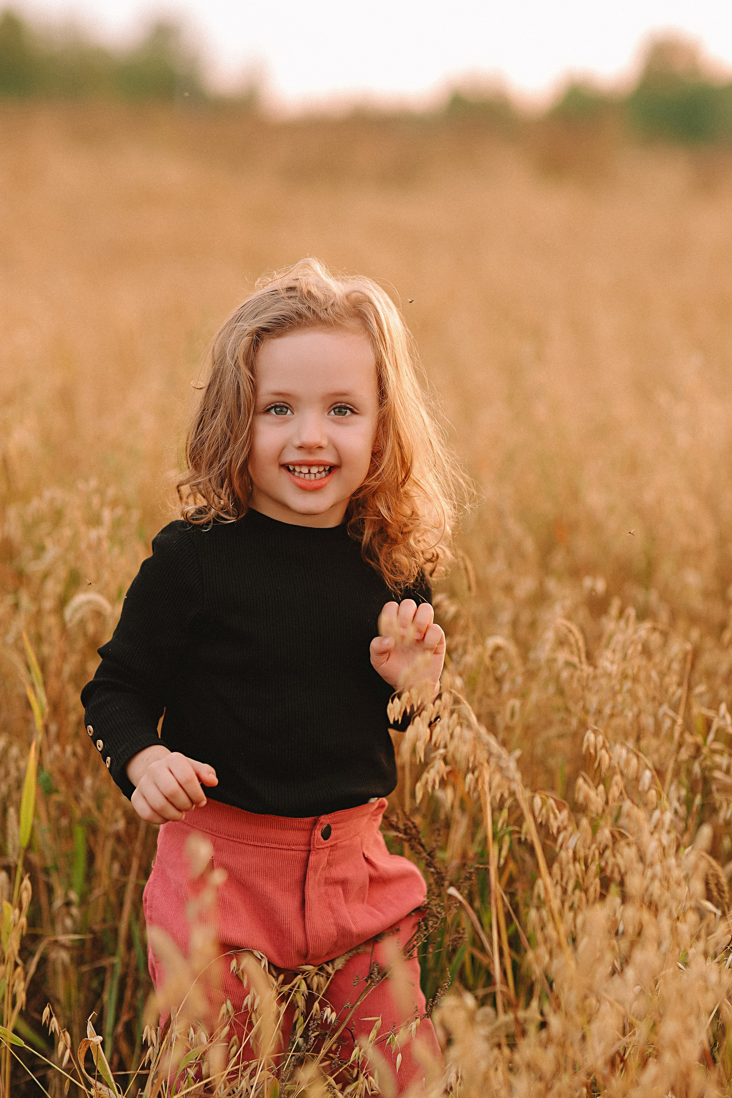 Поле. Семейный фотограф Тюмень, фотограф на роды Салмина Мария