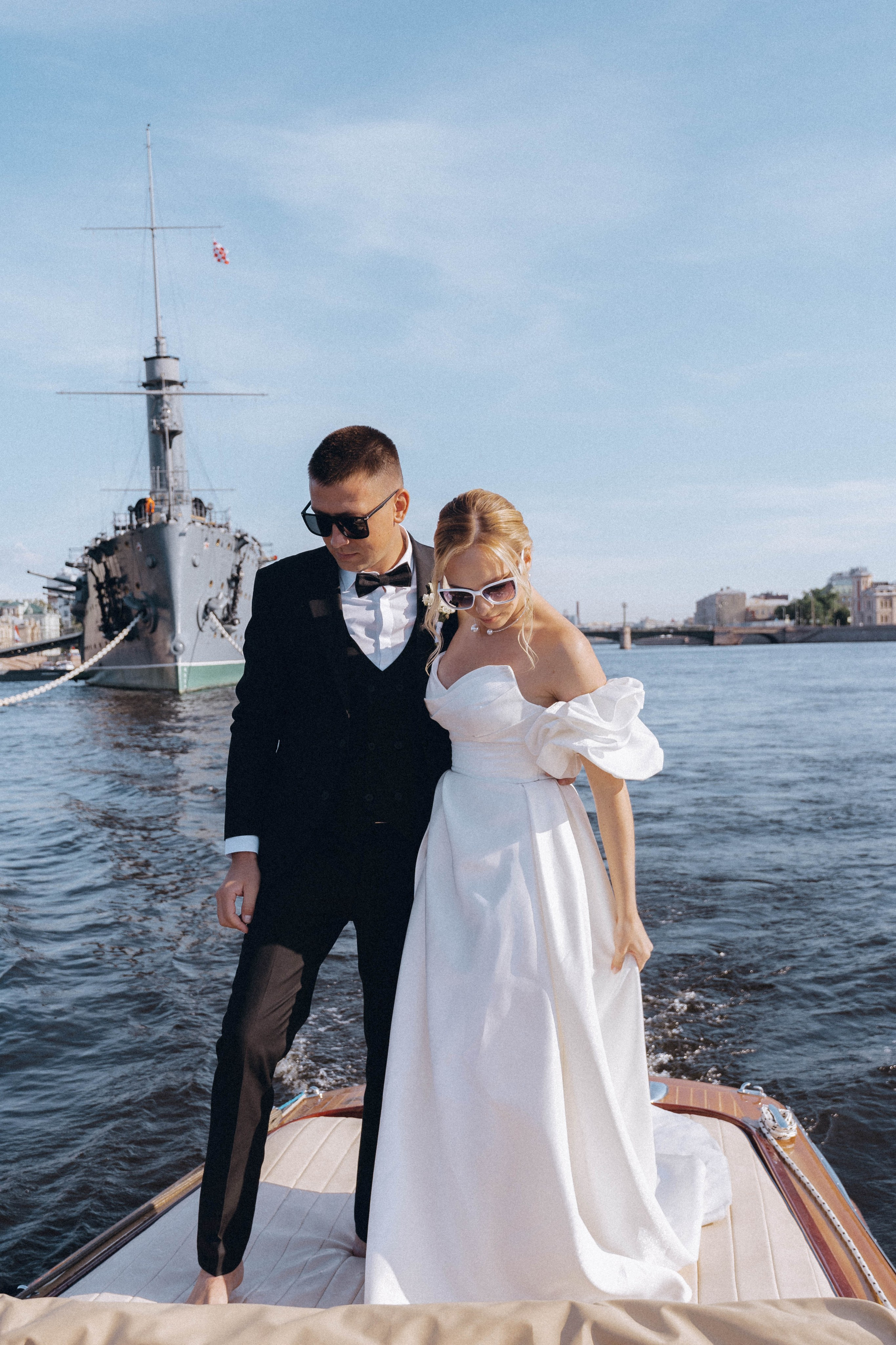 СВАДЕНБНАЯ СЬЕМКА НА КАТЕРЕ ПО КАНАЛАМ САНКТ-ПЕТЕРБУРГА И В АКВАТОРИИ НЕВЫ. Профессиональный фотограф, Санкт-Петербург — Виктория Богомолова