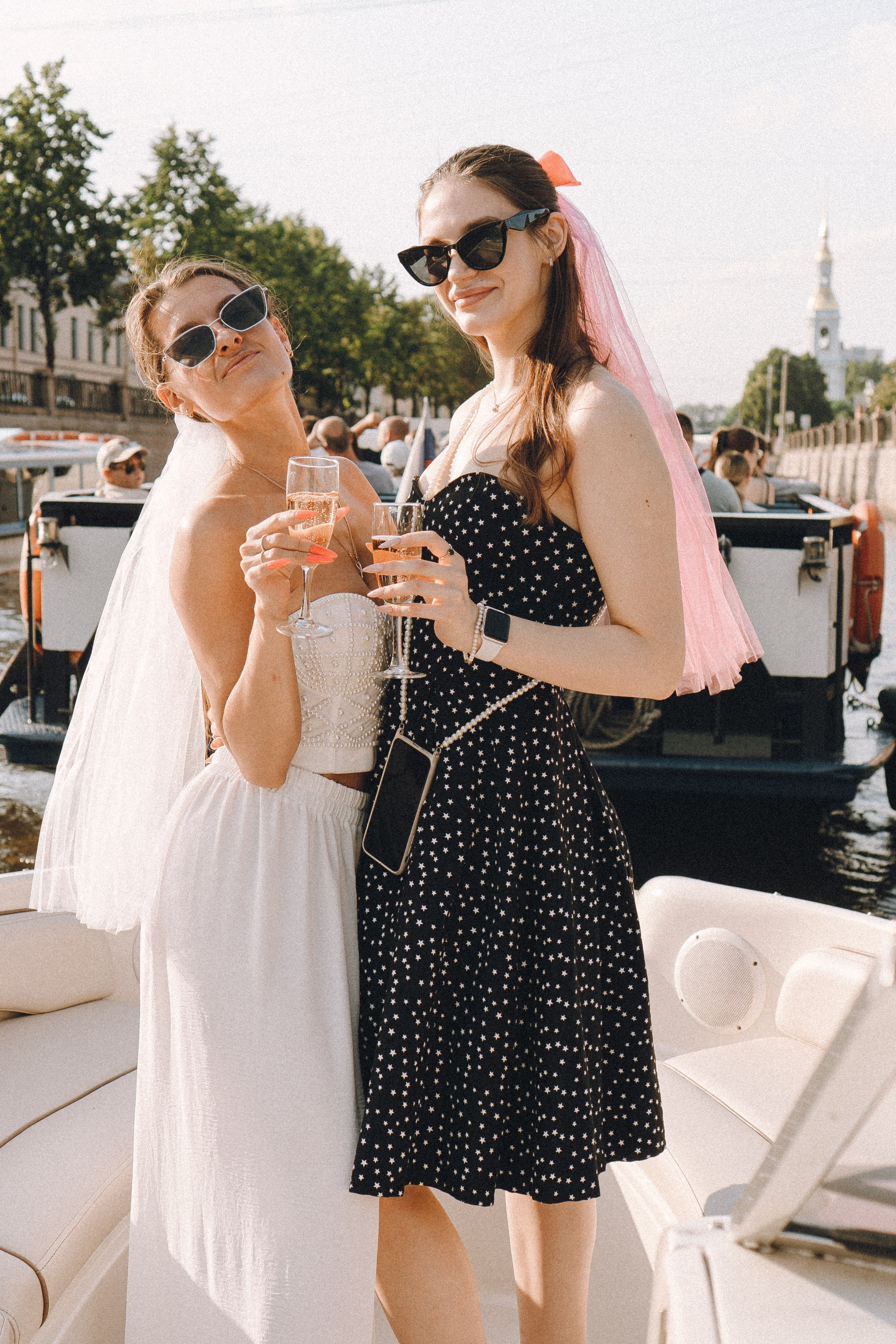 ДЕВИЧНИК НА КАТЕРЕ. Профессиональный фотограф, Санкт-Петербург — Виктория Богомолова