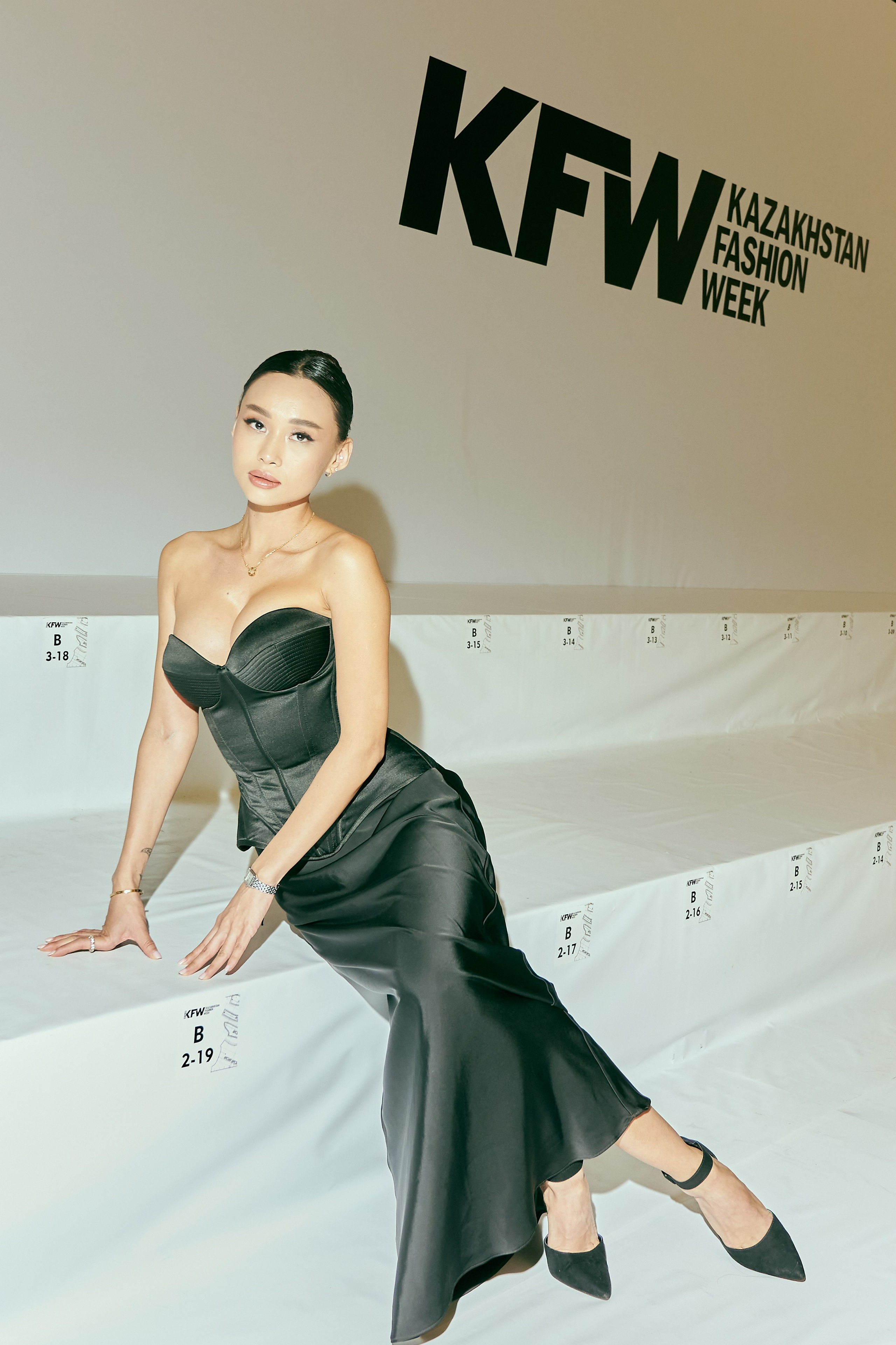 Press Wall & Guest Zone | 21.11.24. Nadi Valiyeva | Fashion & Art Photographer