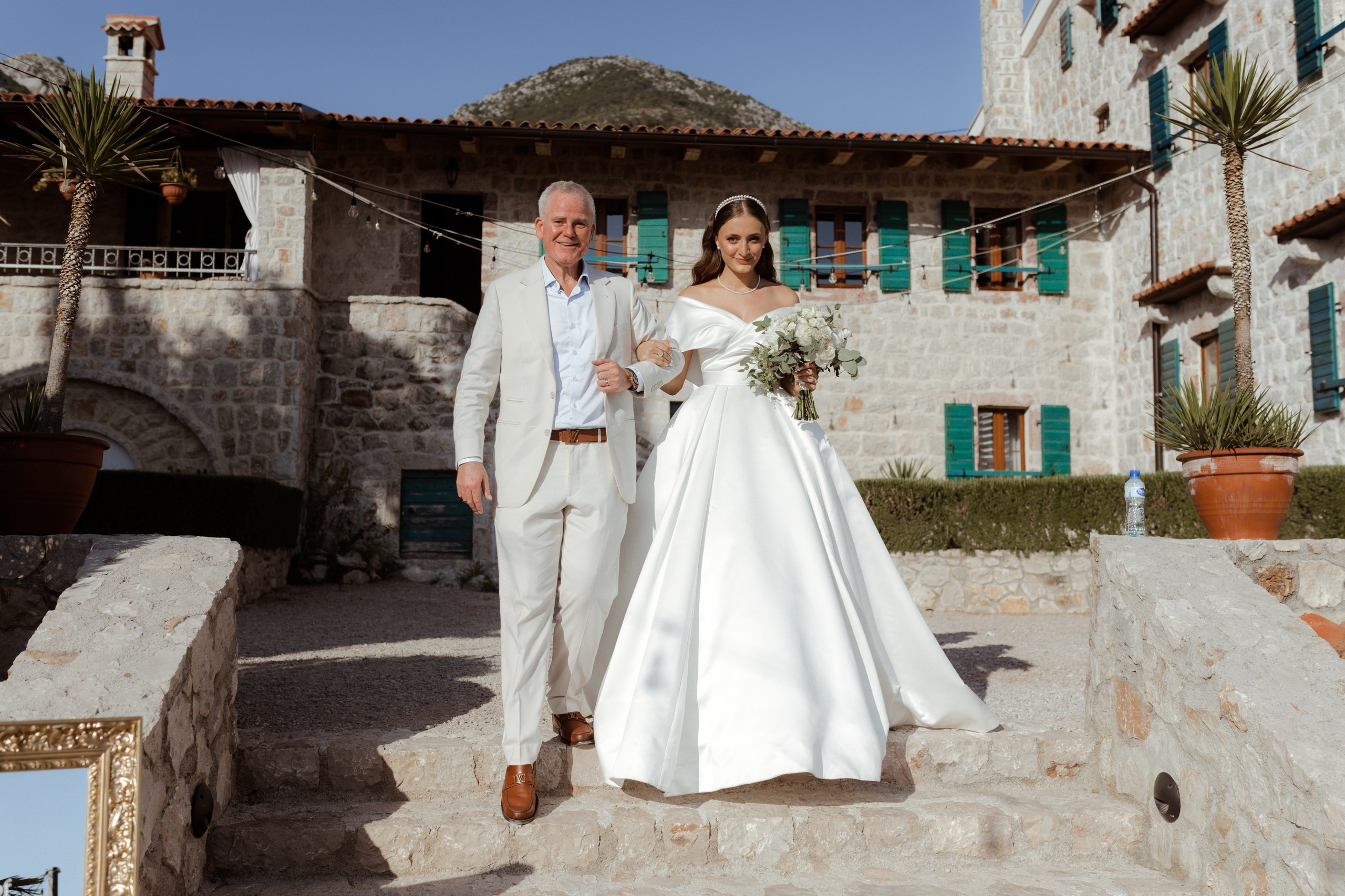 Julie and George. Elopement Wedding Photographer