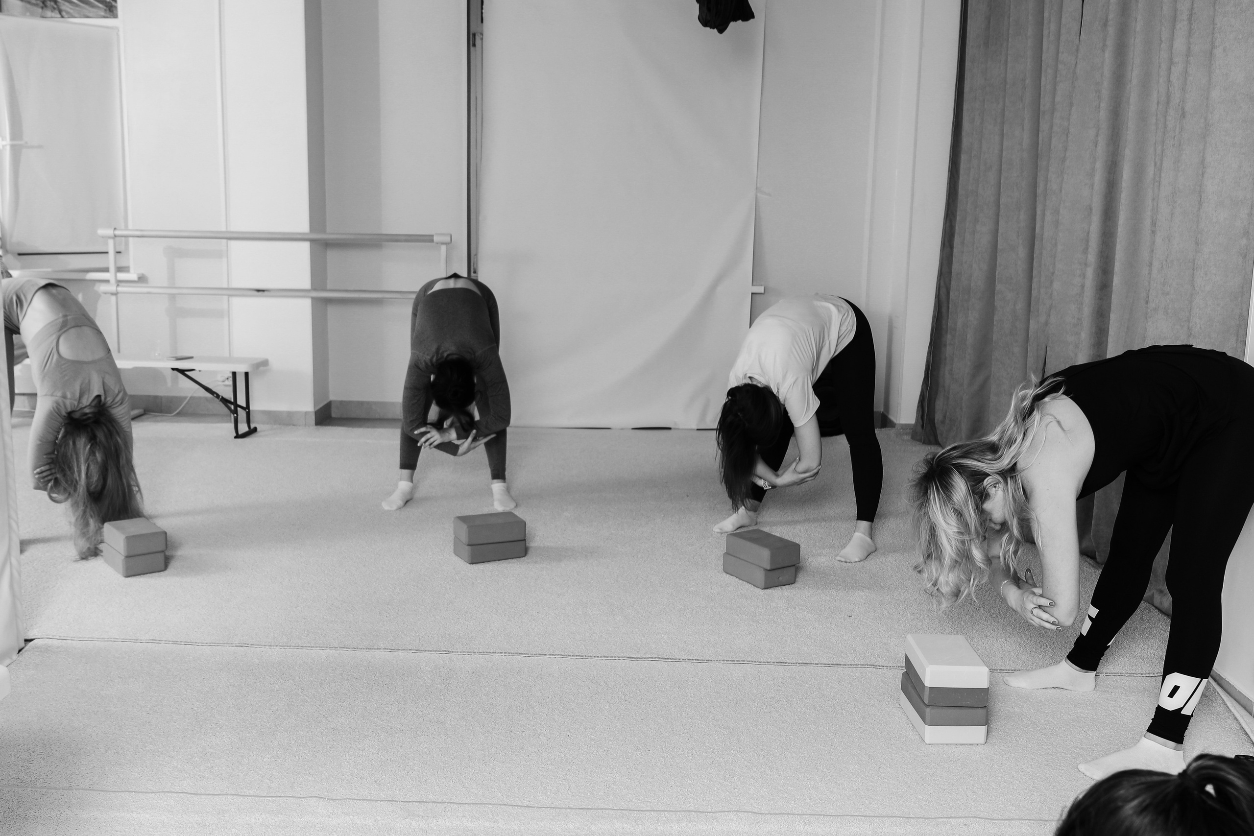 Арт-терапия + аэройога. Фотограф Надршина Лилия