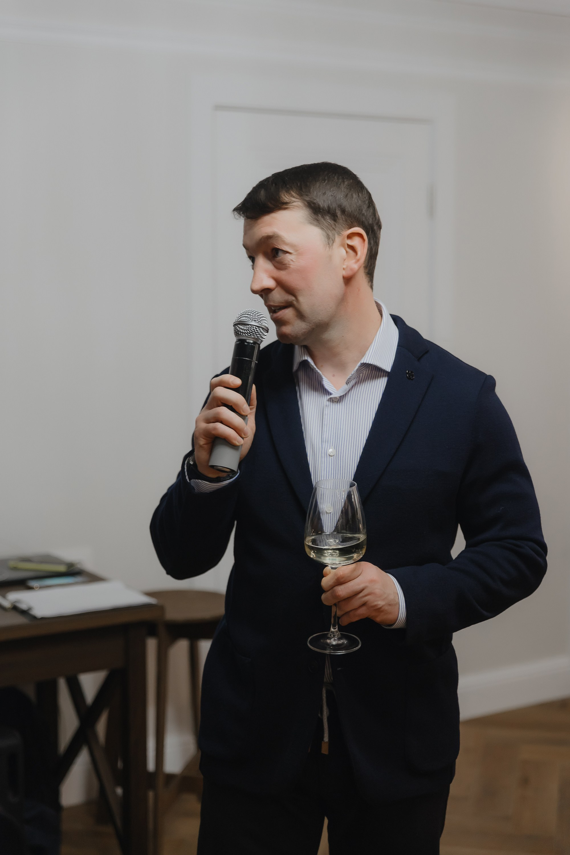 Открытие нового пространства интерьерного салона L. DECO в феврале 2025. L. Deco интерьерный салон. Краски/обои/лепной декор