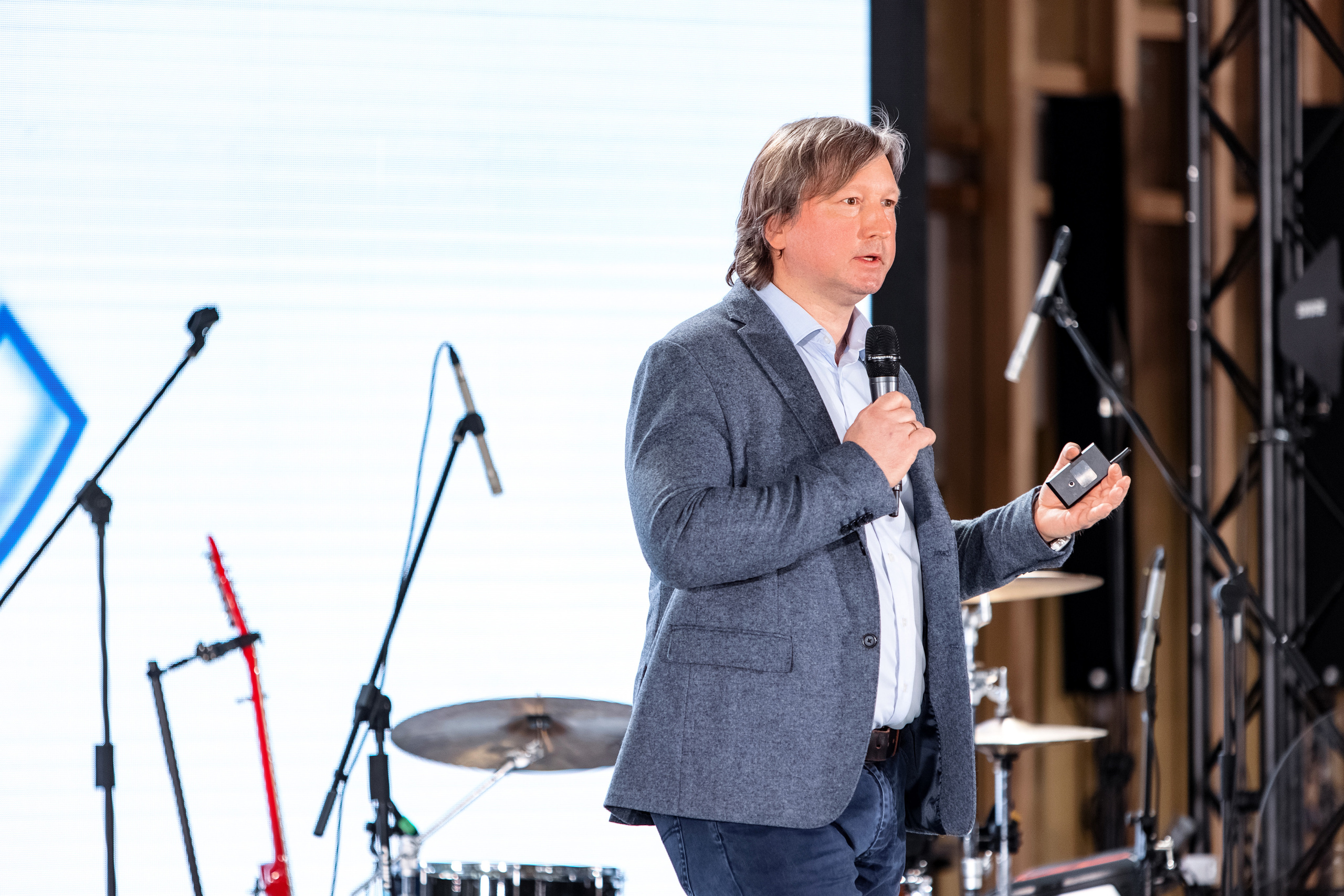 Youth RIGF. Сколково (1). Свадебный репортажный фотограф в Москве