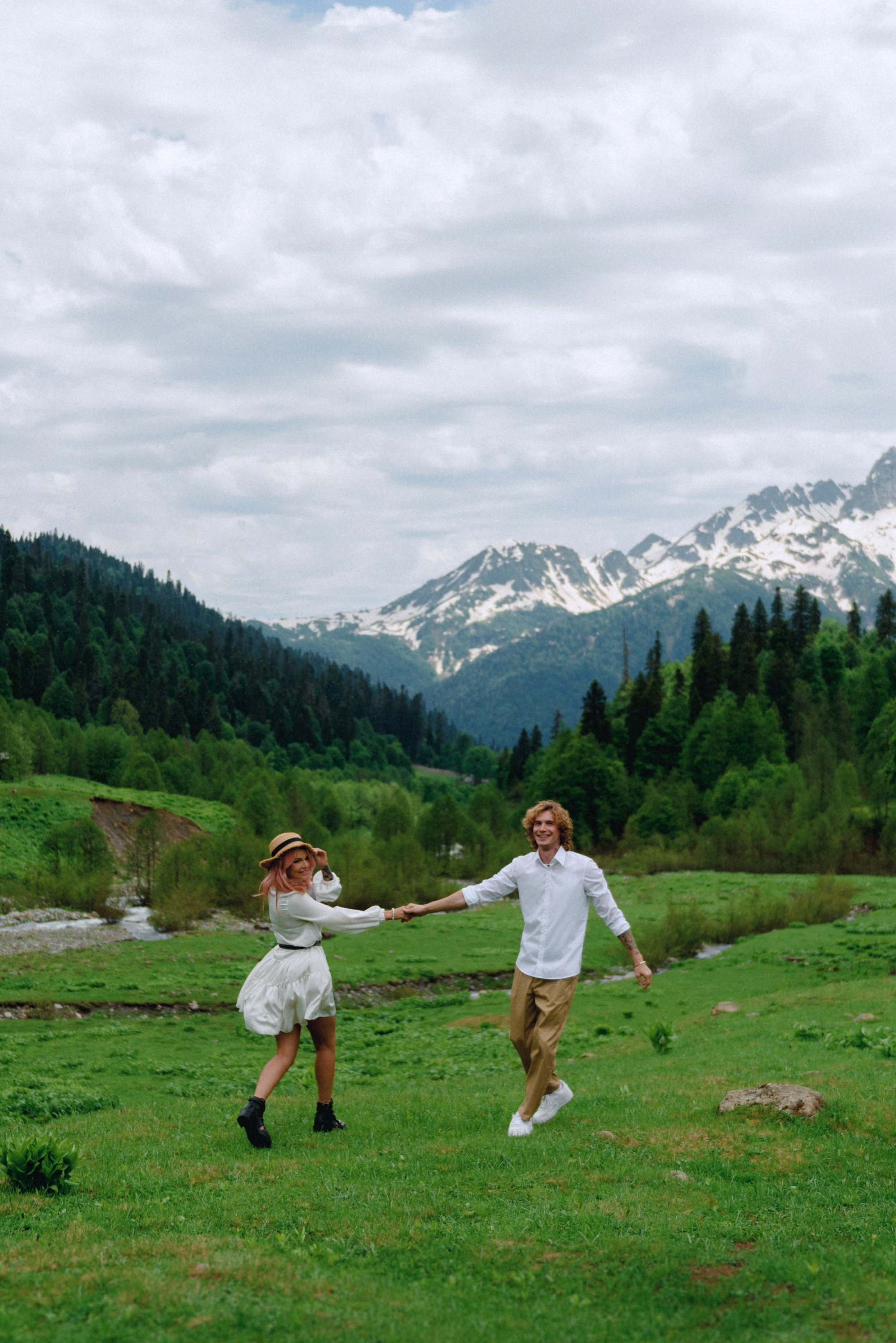 Alpine meadows phototour|The Italian Dolomites Love Story photoshoot. Fedor Lemeshko — Destination Wedding and Family Lifestyle photographer