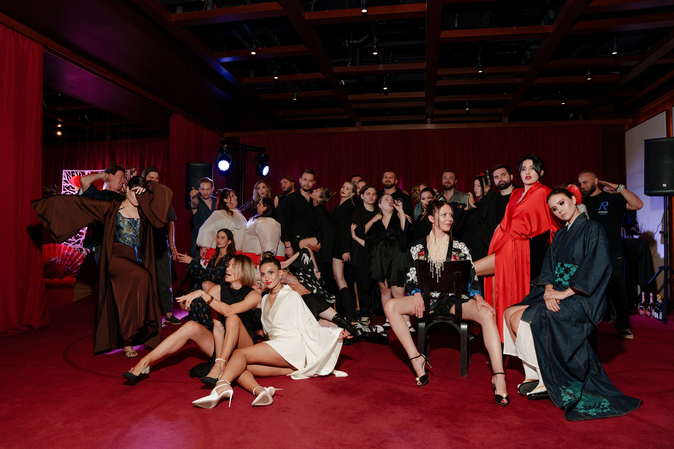 Репортажный фотограф на день рождения в ресторане KAI. Репортажный фотограф Москва Сергей Дружинин