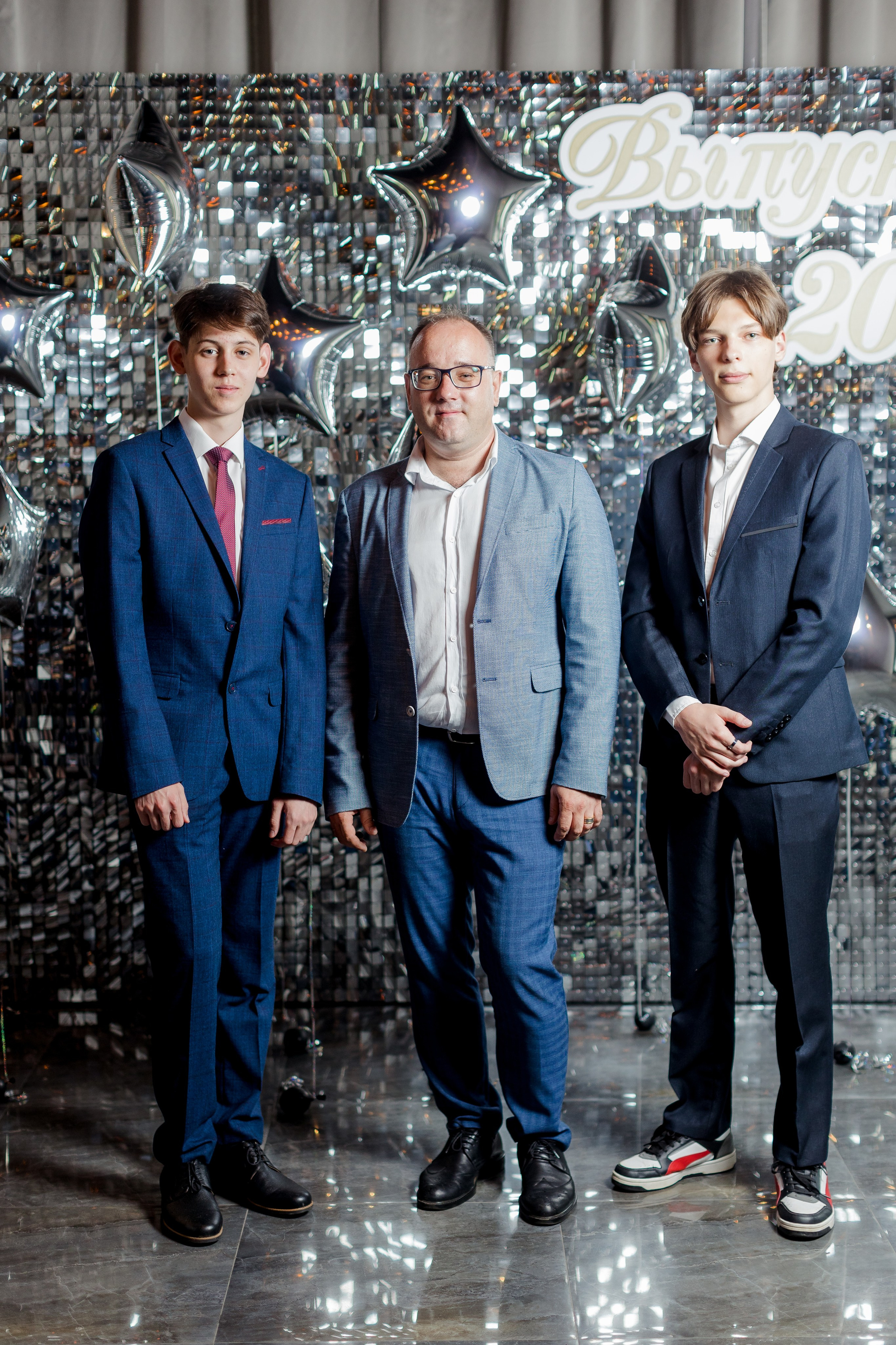 Выпускной школа 2023. Выпускные альбомы в Зеленограде и Москве