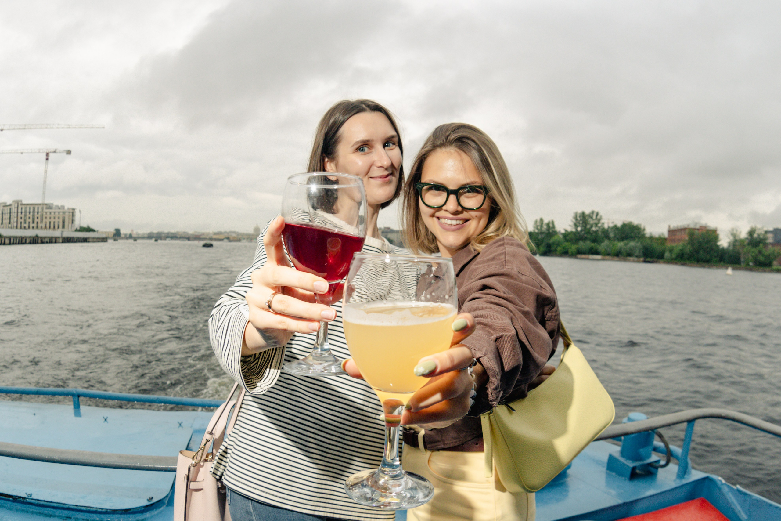 Gravity Project круизы. Репортажный и портретный фотограф в Санктпетербурге. Видиосъемка мероприятий в Санкт-Петербурге