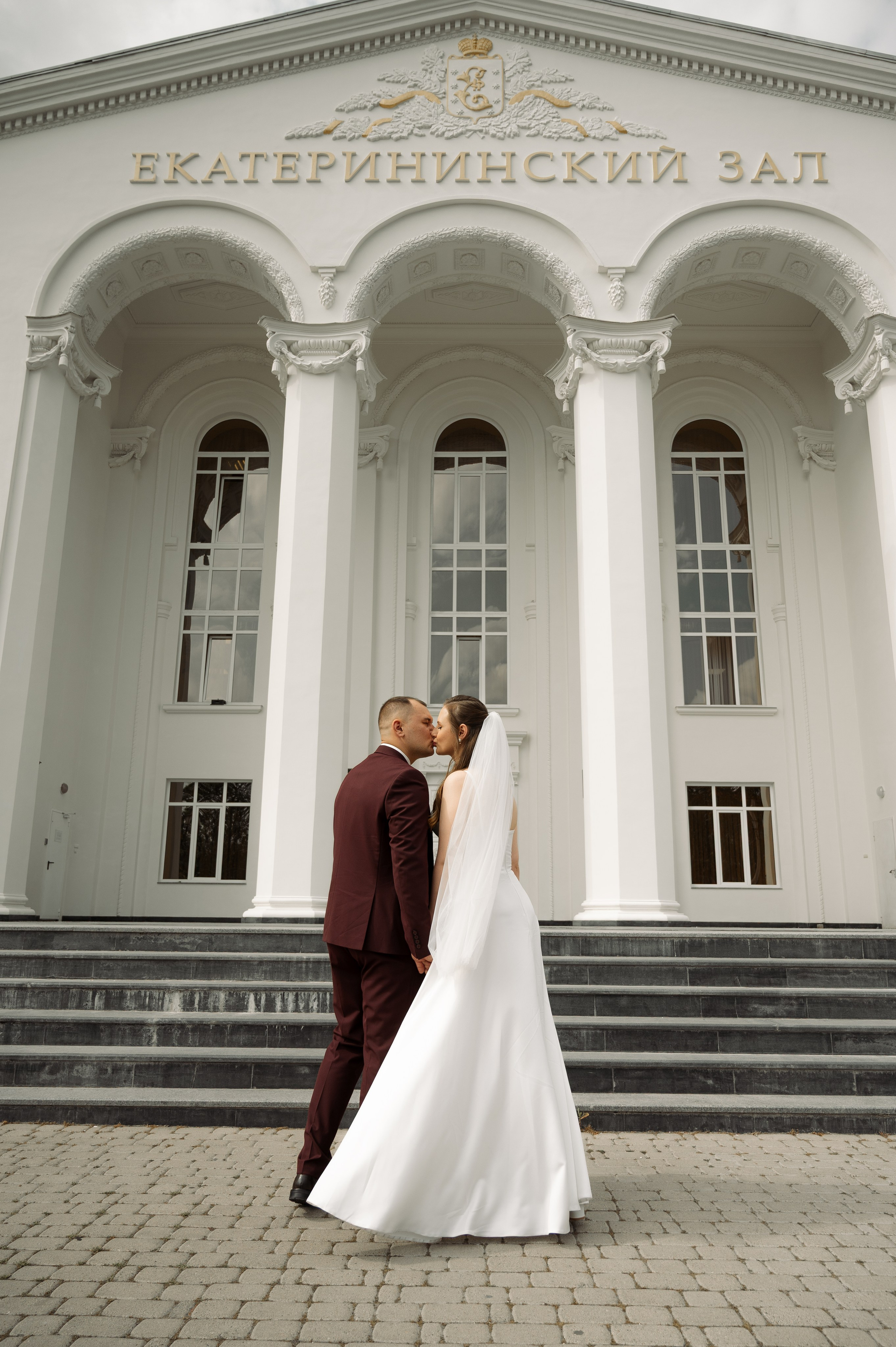 Загс (студия и прогулка). Свадебный и семейный фотограф в Краснодаре Алина Мельник