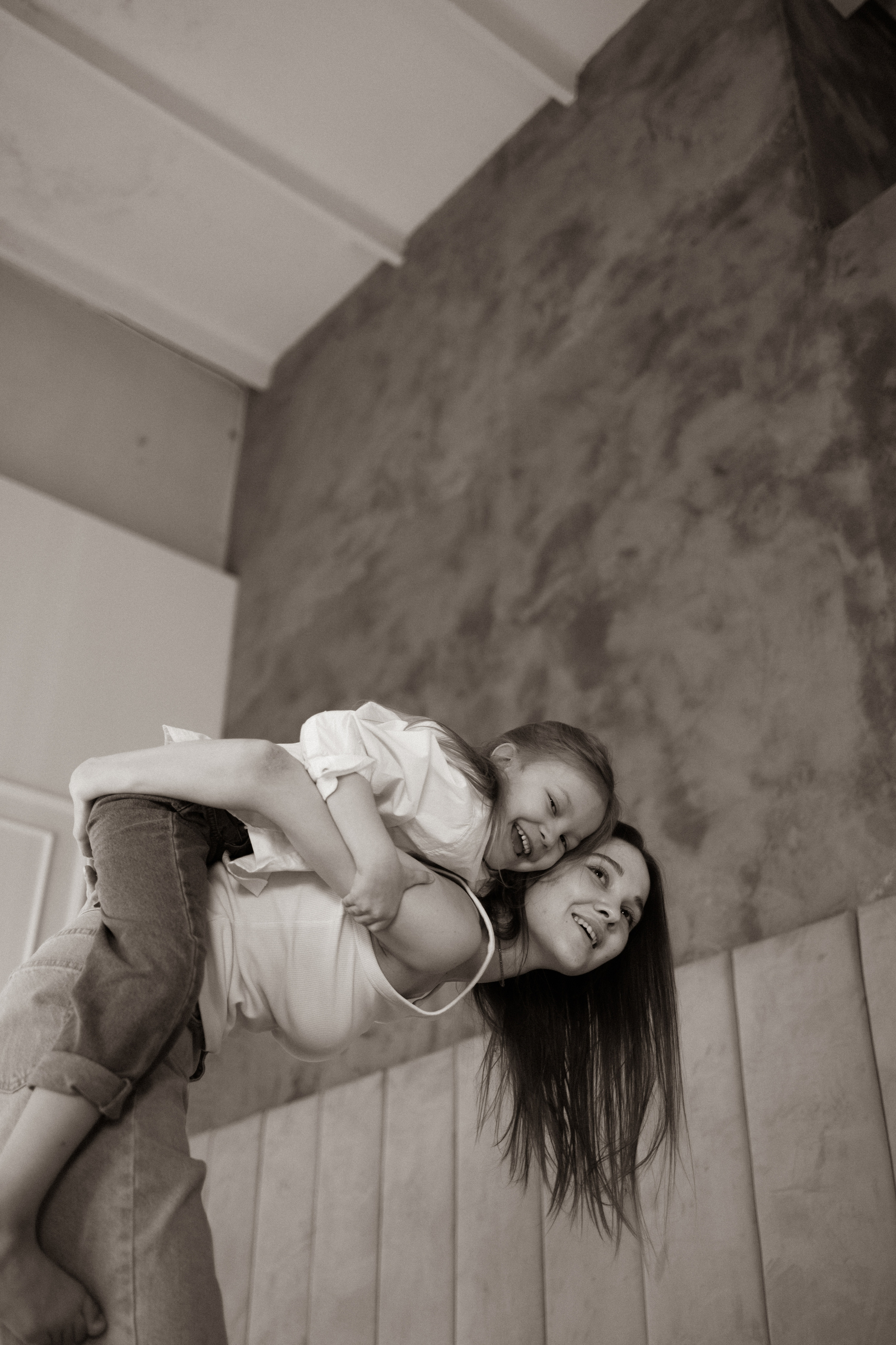 Мама и доча в студии. Фотограф Зарина. Казань