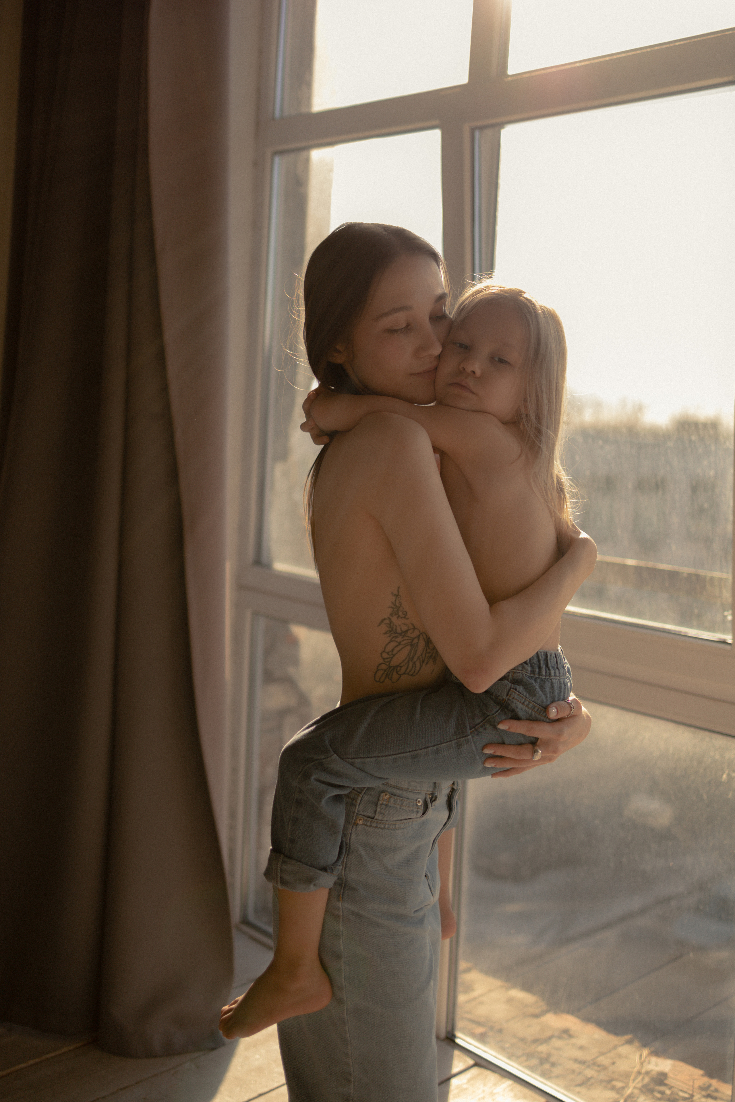 Мама и доча в студии. Фотограф Зарина. Казань