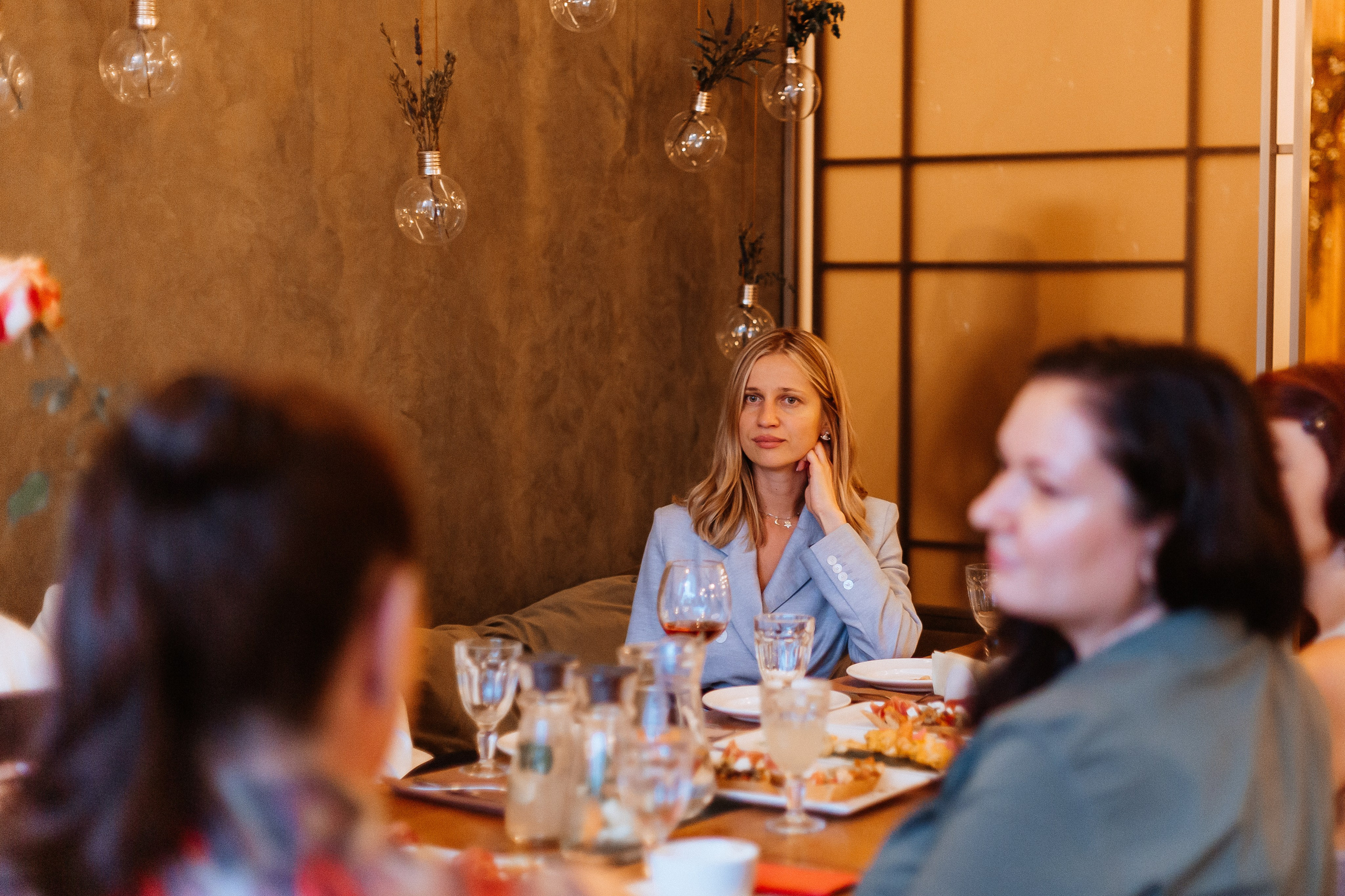 Мастермайнд Анны Арсеньевой. Свадебный и портретный фотограф в Новосибирске Любовь Исакова