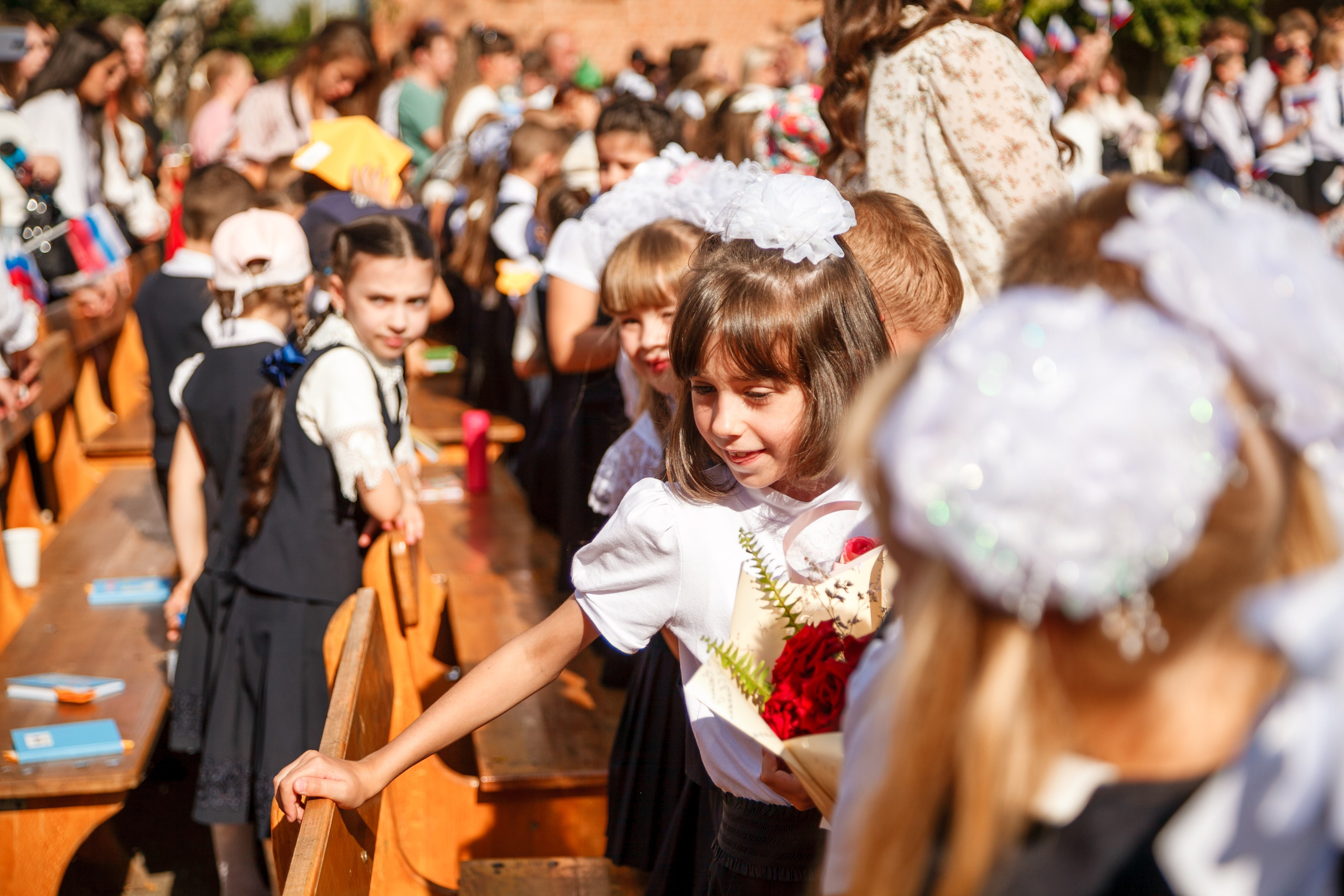 1 сентября линейка. Свадебный и семейный фотограф в Армавире