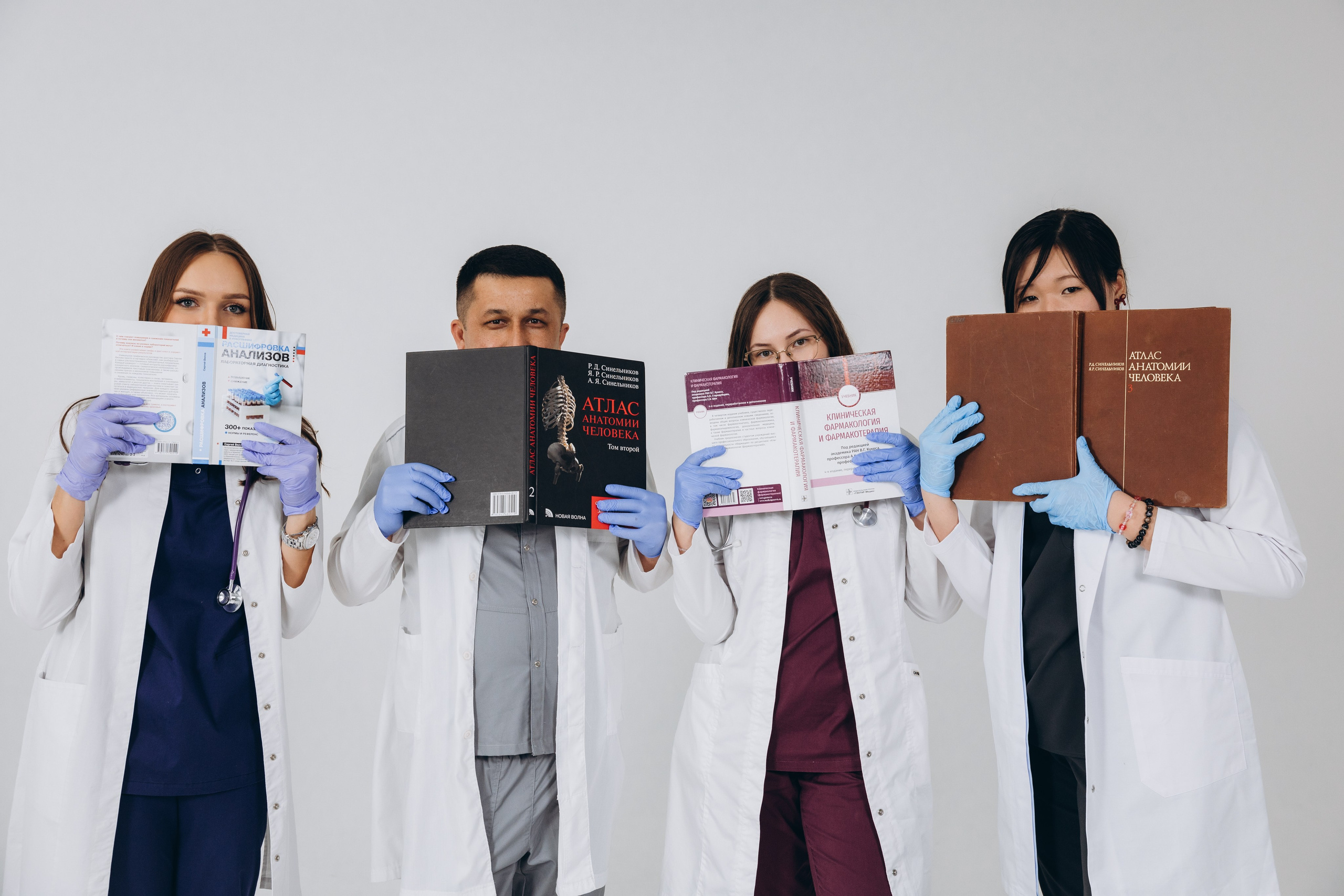 Съёмка для выпускников меда. Свадебный, семейный фотограф в Иркутске Светлана Макаричева