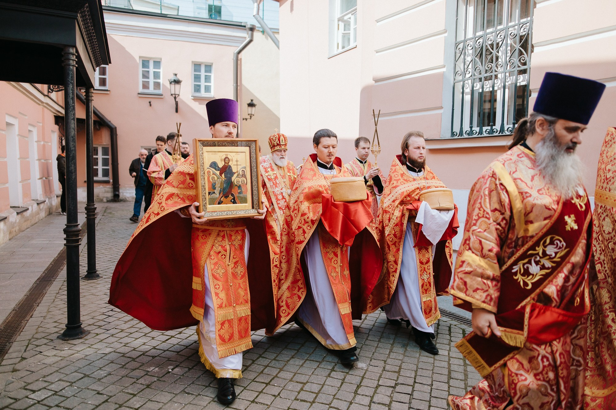 Служение митрополита Павла в среду Светлой седмицы. Храм апостола Иоанна Богослова под Вязом. Фотограф на венчание, крещение