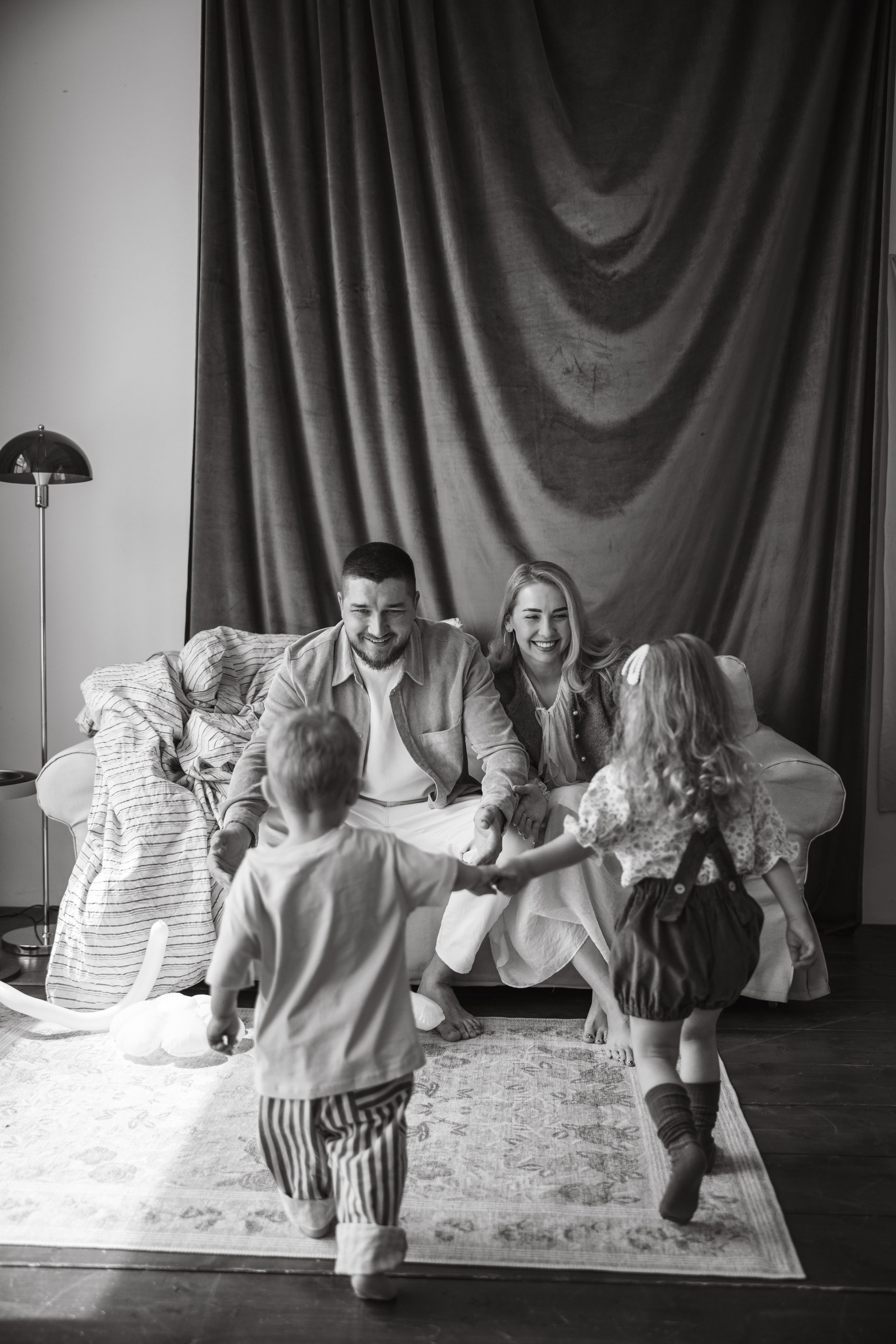 Семейная фотосессия в фотостудии «Mestone», город Краснодар. Семейный и детский фотограф в Краснодаре Анна Трашкова