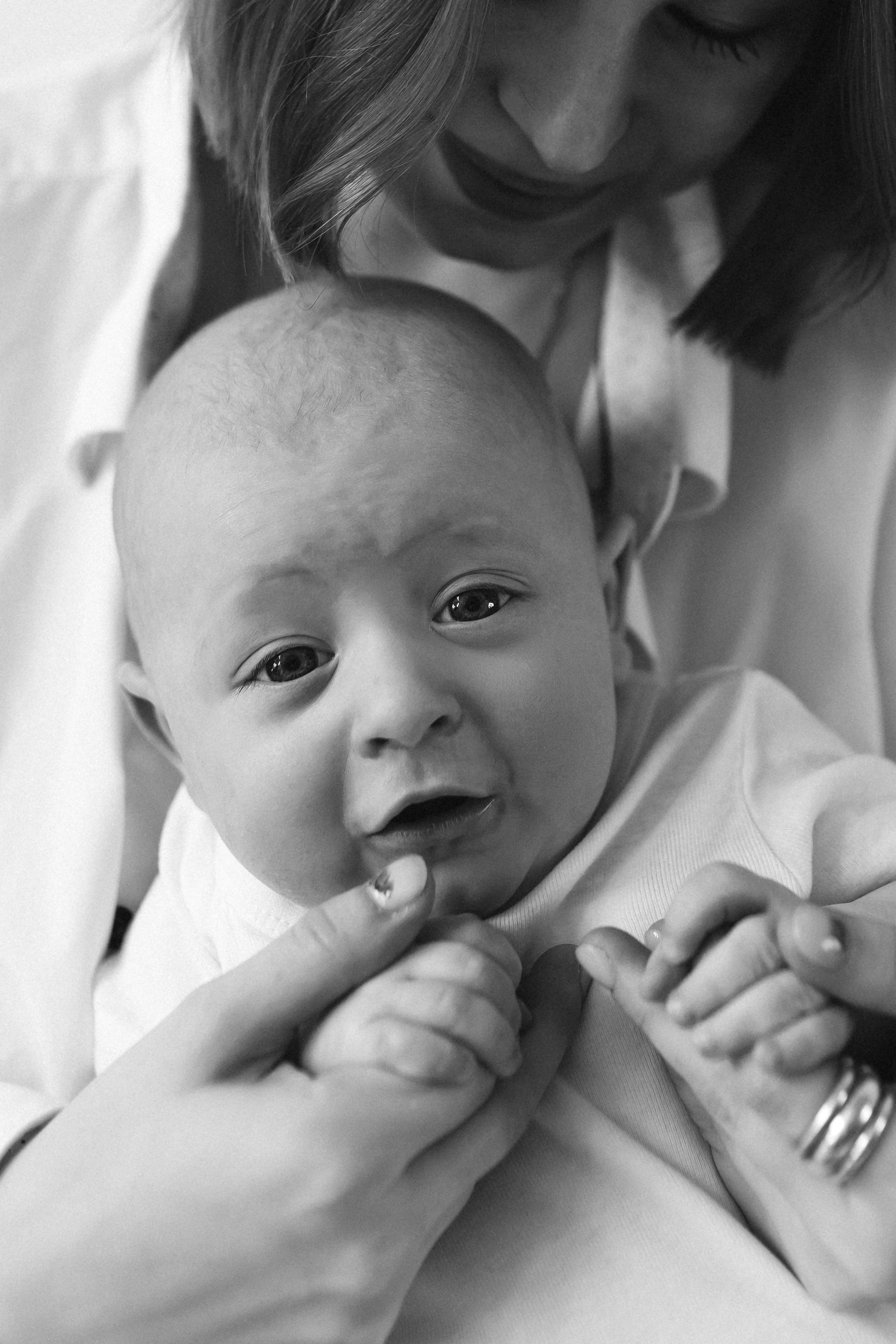 Сьемка новорожденного дома. Фотограф новорожденных Москва, Домодедово