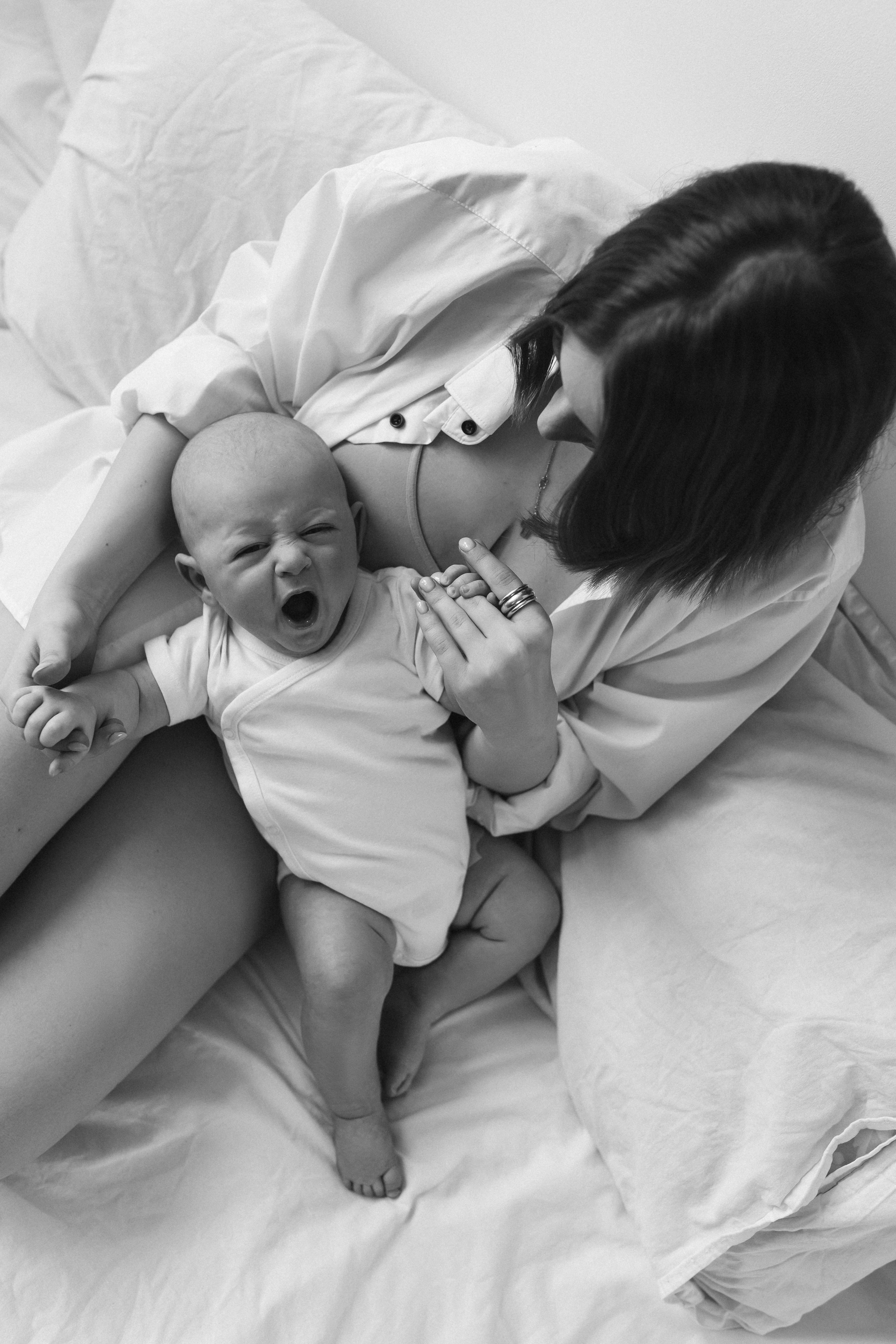 Сьемка новорожденного дома. Фотограф новорожденных Москва, Домодедово