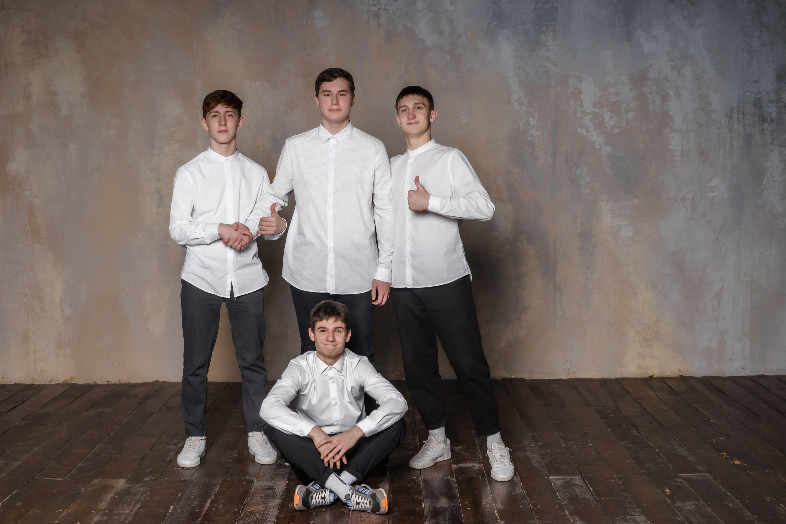 СТУДИЯ «Культура» сьемка для альбома СОШ 57 -11кл. Ольга Плаксина фотограф в Саратове