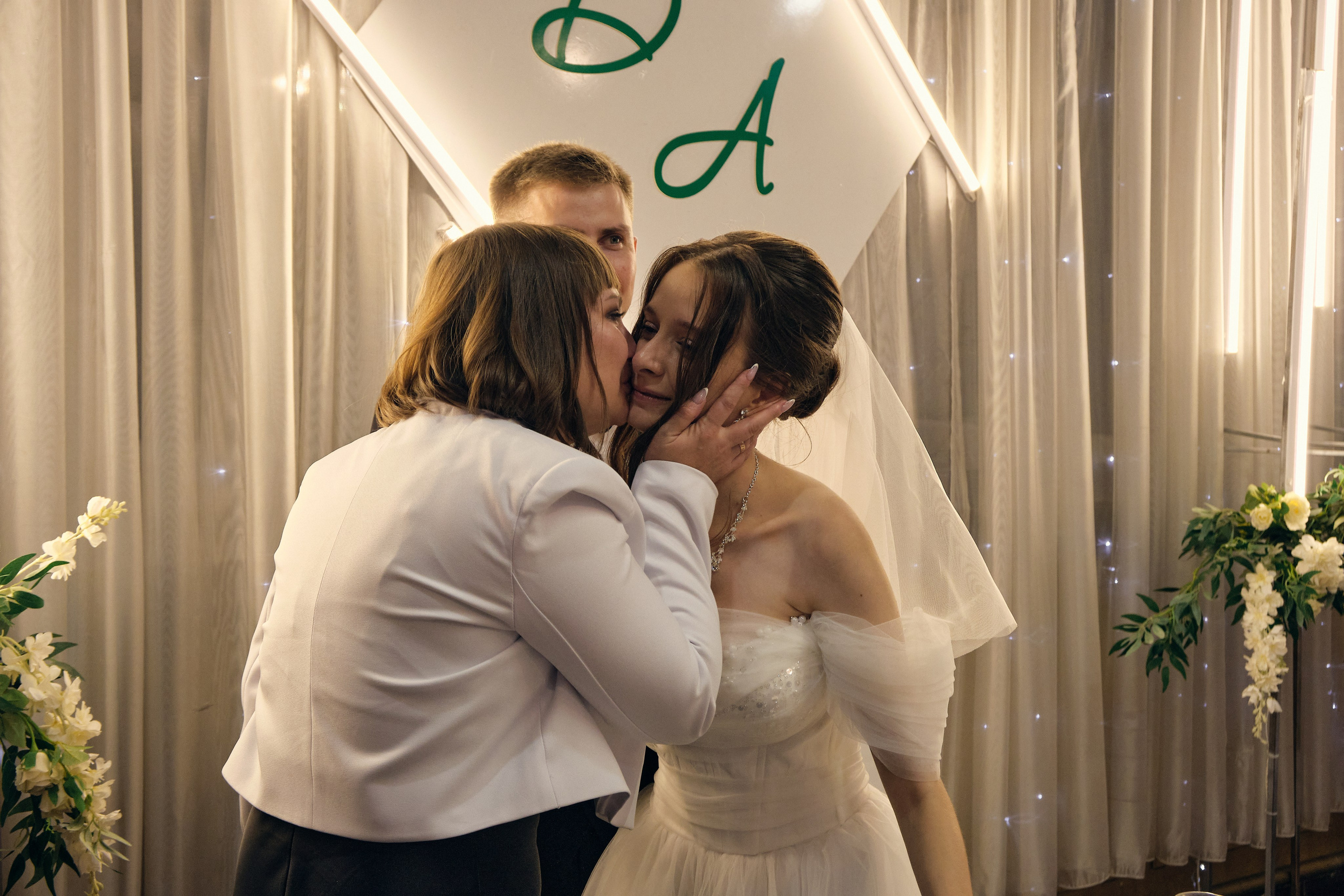 Банкет. Фэшн фотограф Арина Эльюс в Новосибирске