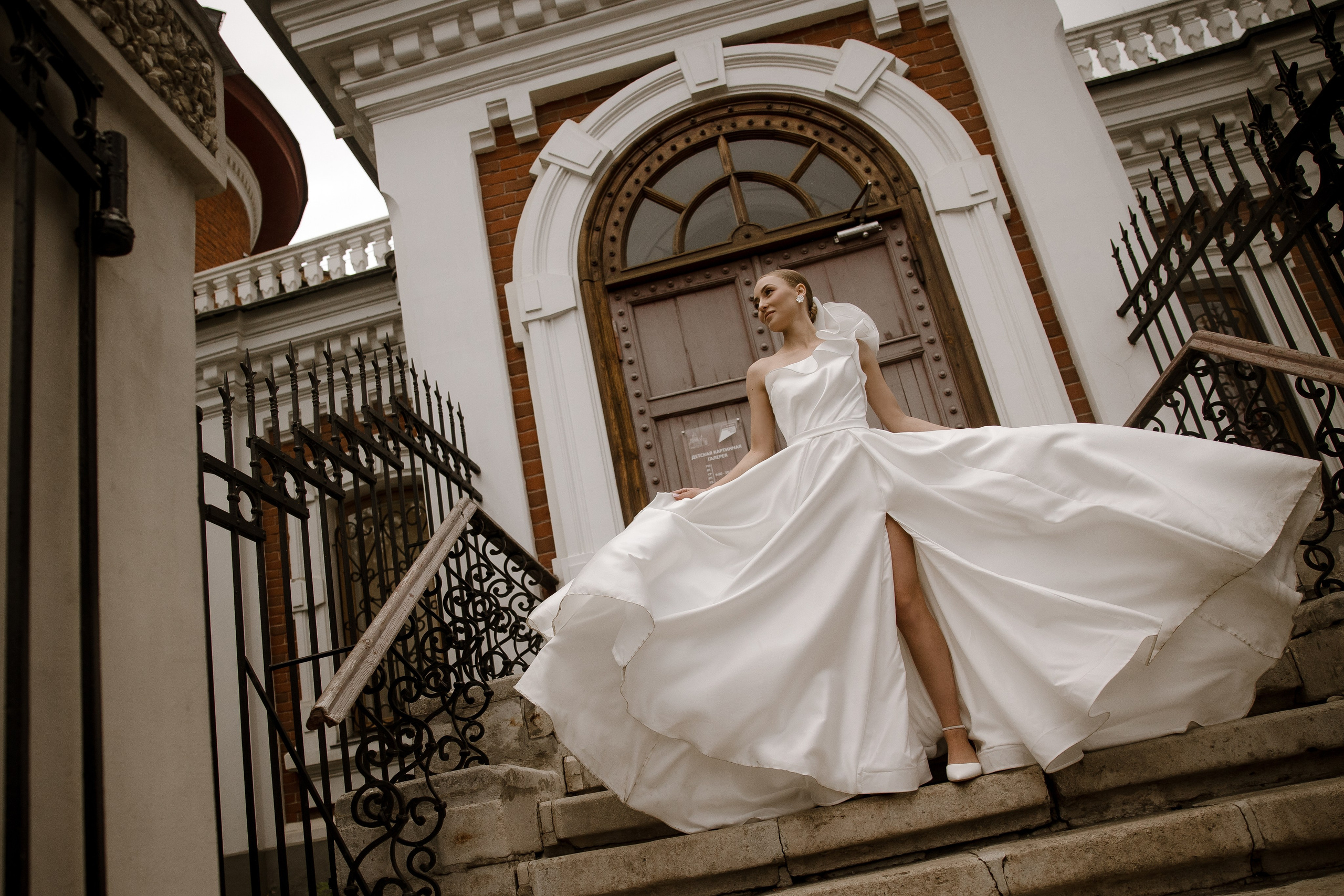 Свадебная фотосессия в Самаре в ресторане «Городская усадьба». Свадебный и семейный фотограф в Самаре и Тольятти | Елена Топанцева