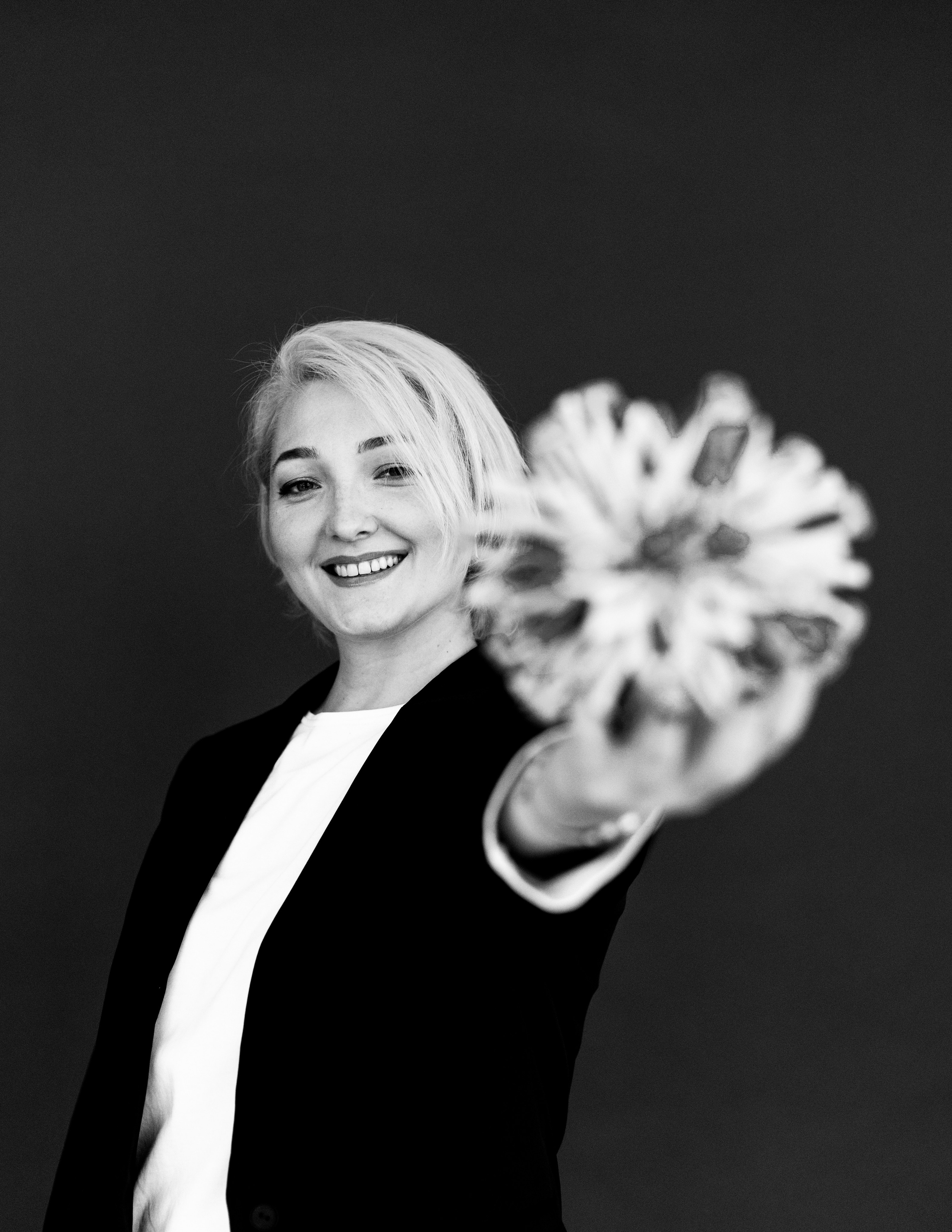 Тренер по эмоциональному интеллекту. Женский и контент фотограф в Москве