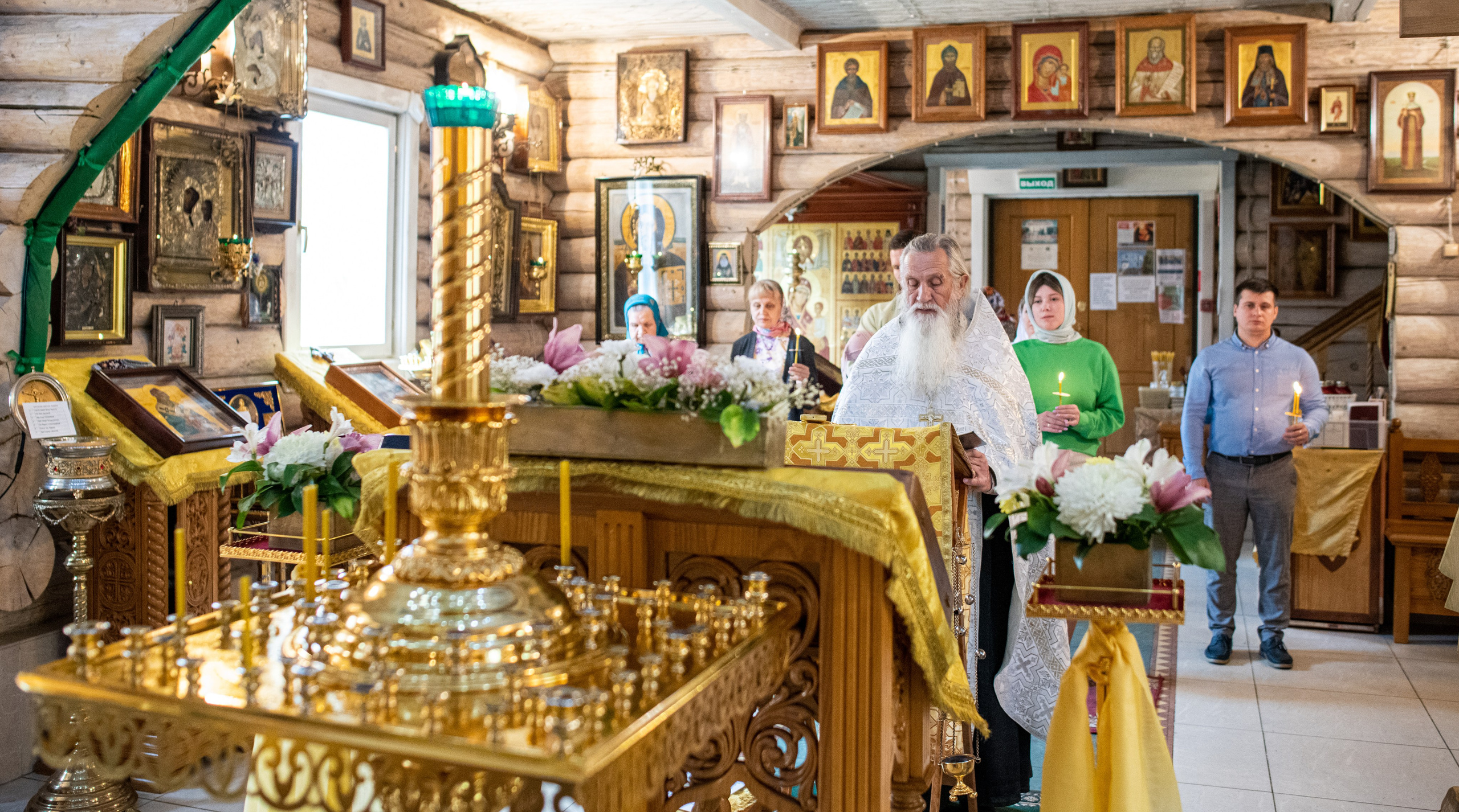 Крещение младенца Вероники. Здравница. Храм Матроны Московской. Фотограф Крещения и Венчания в Москве и МО