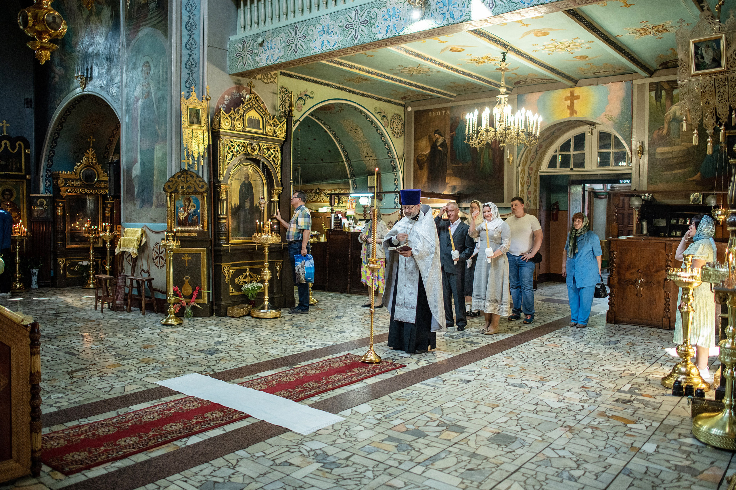 Венчание Натальи и Виктора в Храме Адриана и Натальи в Бабушкине. Фотограф Крещения и Венчания в Москве и МО