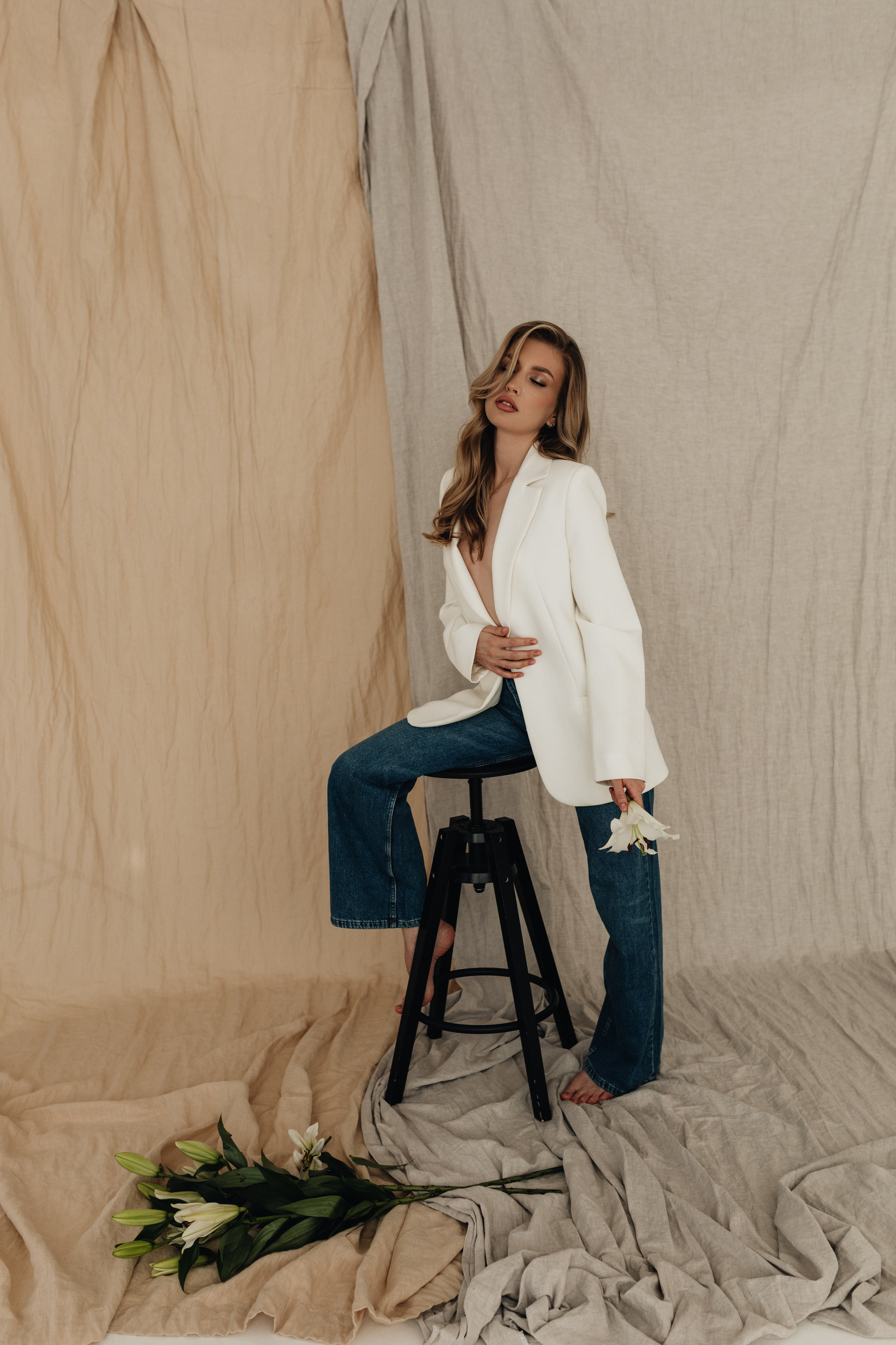 Александра. Главная