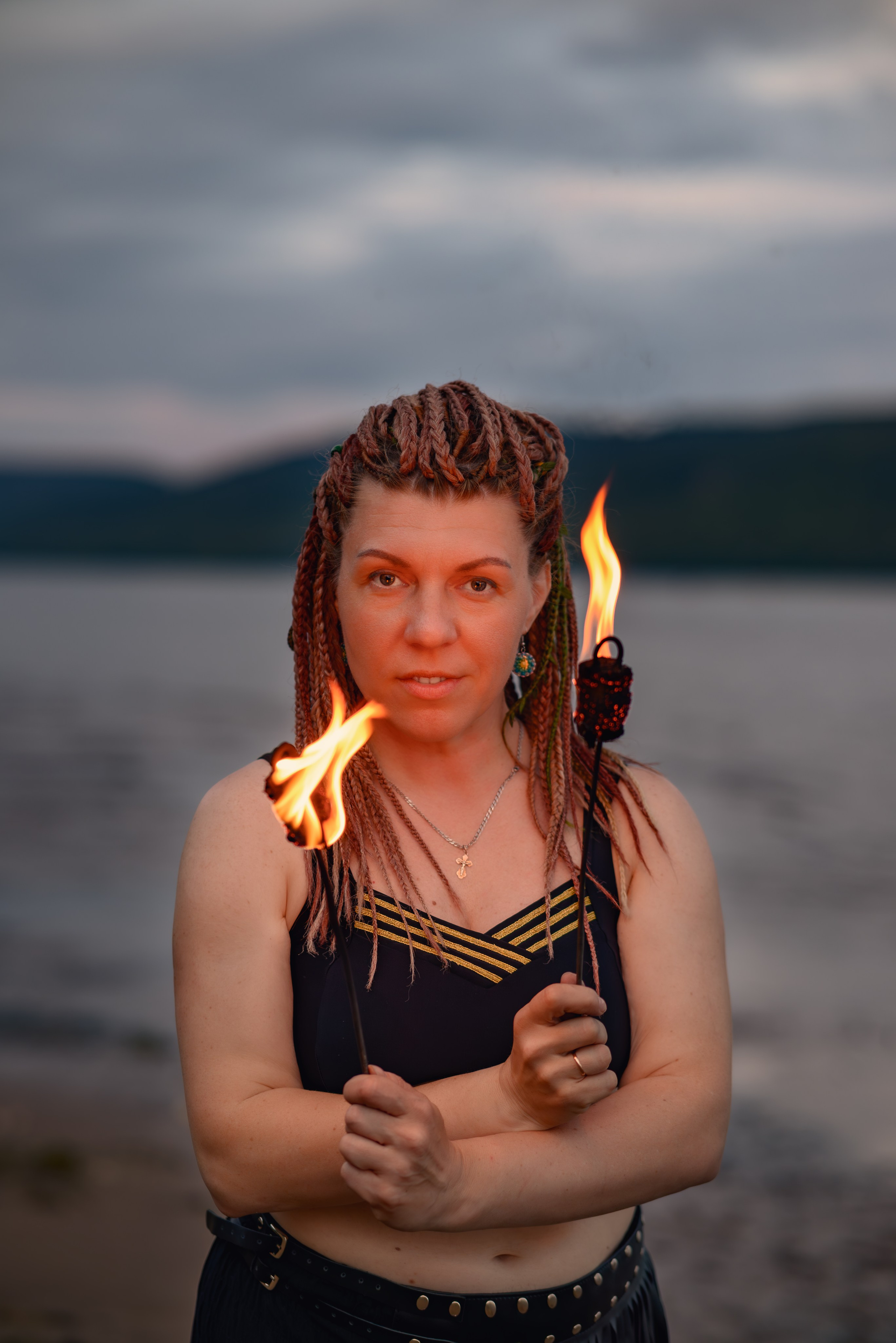 Творческие фотосессии с огнём. Портретный фотограф Александр Журов в Кинеле, Самаре и Самарской области