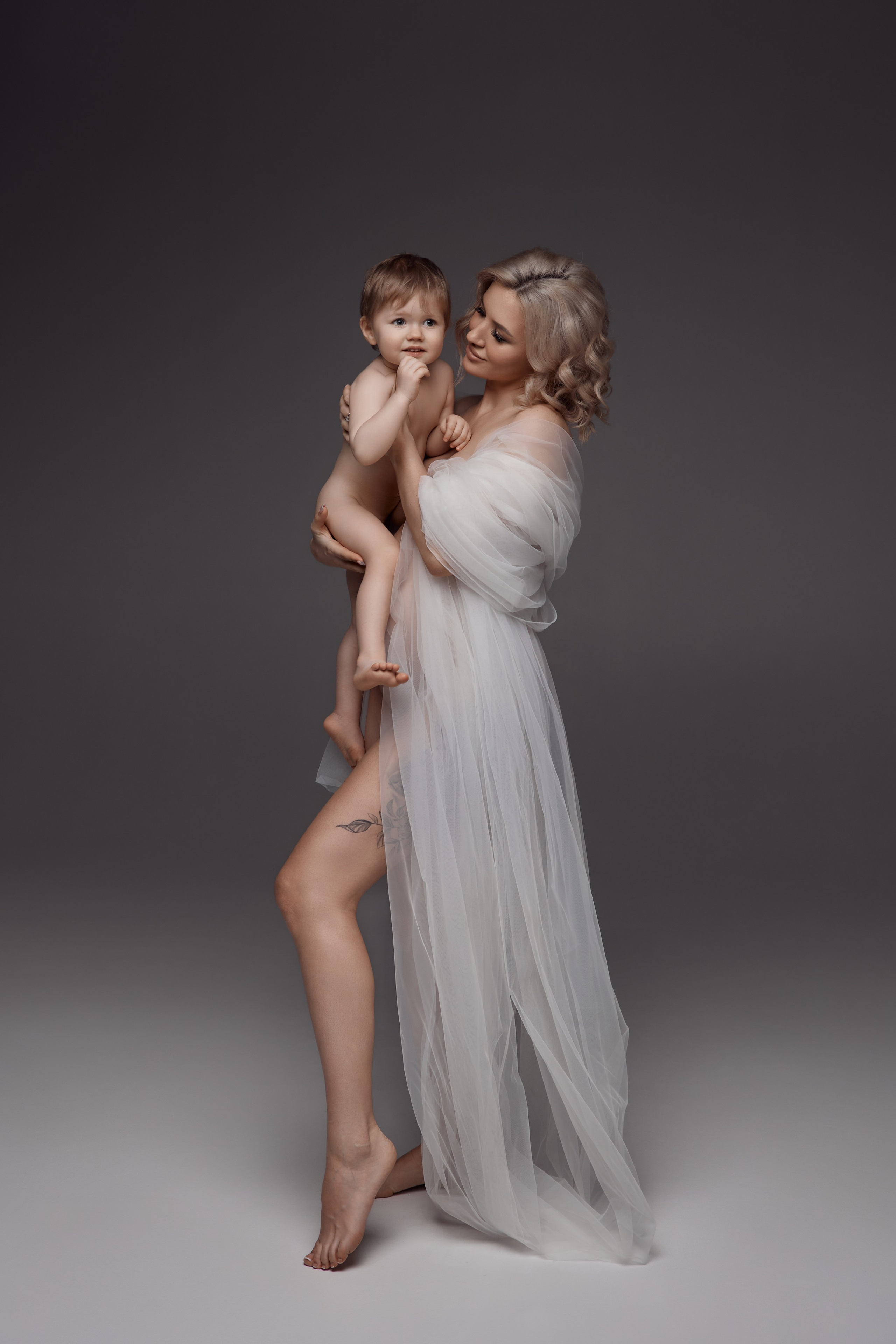 Vogue_материнство. Фотограф женского портрета, беременности и материнства Харькова Елена