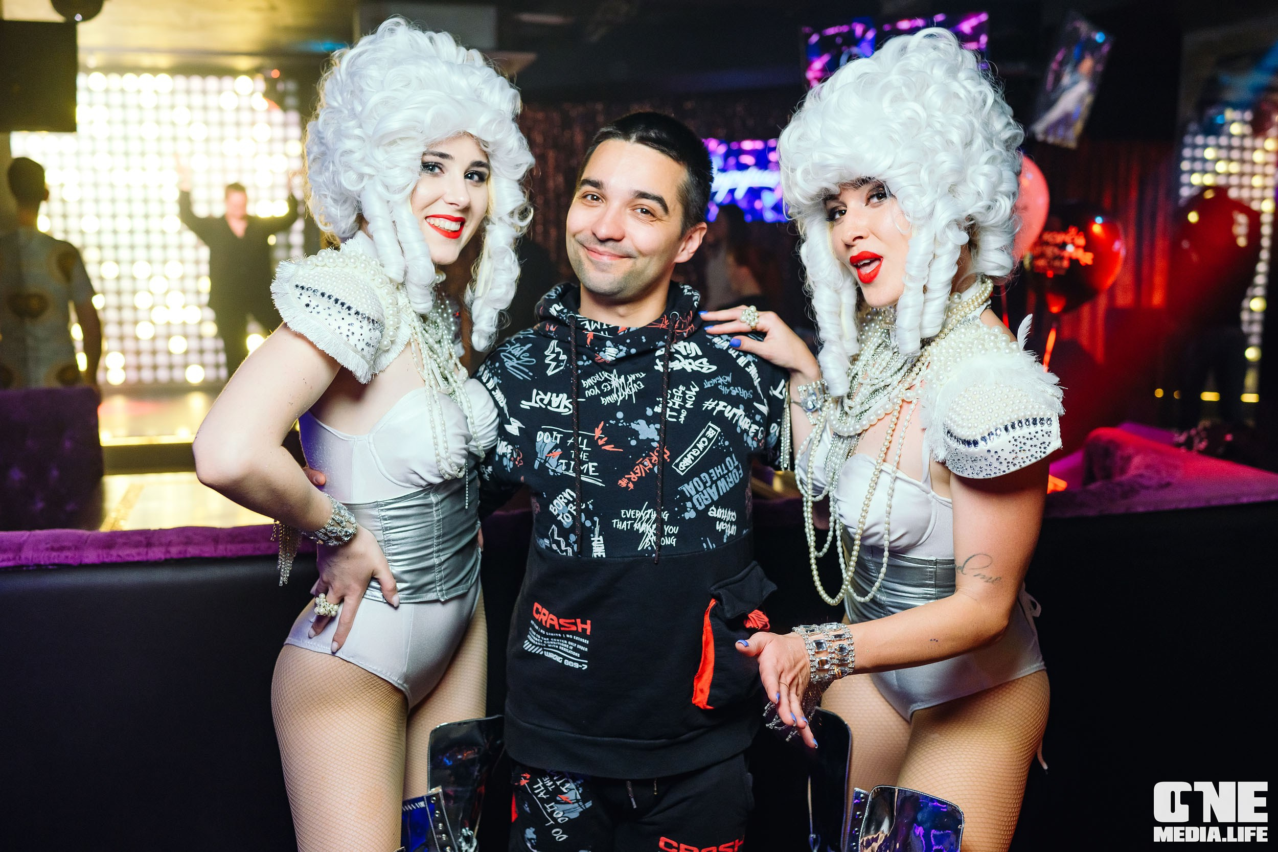 Фоторепортаж из караоке-клуба Эйфория. One Media Life: фоторепортажи, фотоотчеты с мероприятий и заведений