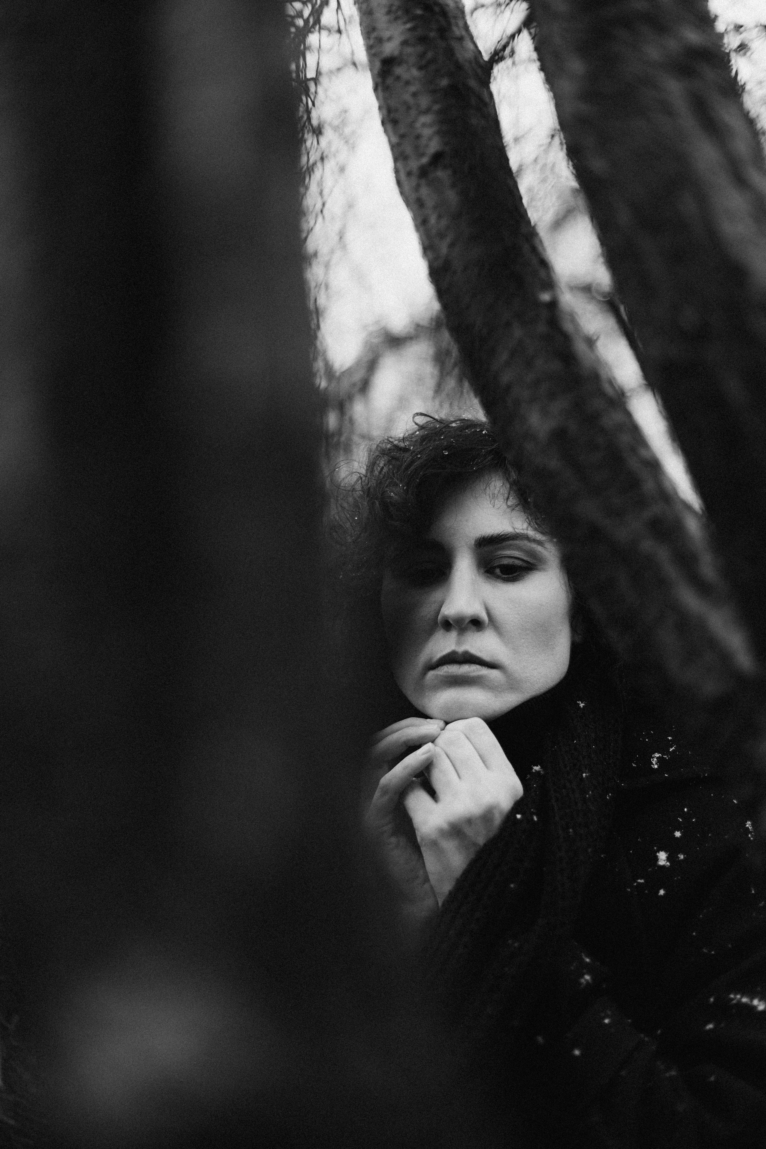 Женская фотосъёмка: индивидуальный подход, профессиональный свет, внимание к деталям. Красивые портреты, нежные эмоции, уверенность в кадре. Фотограф в Краснодаре, студийные и уличные фотосессии, ретушь снимков.