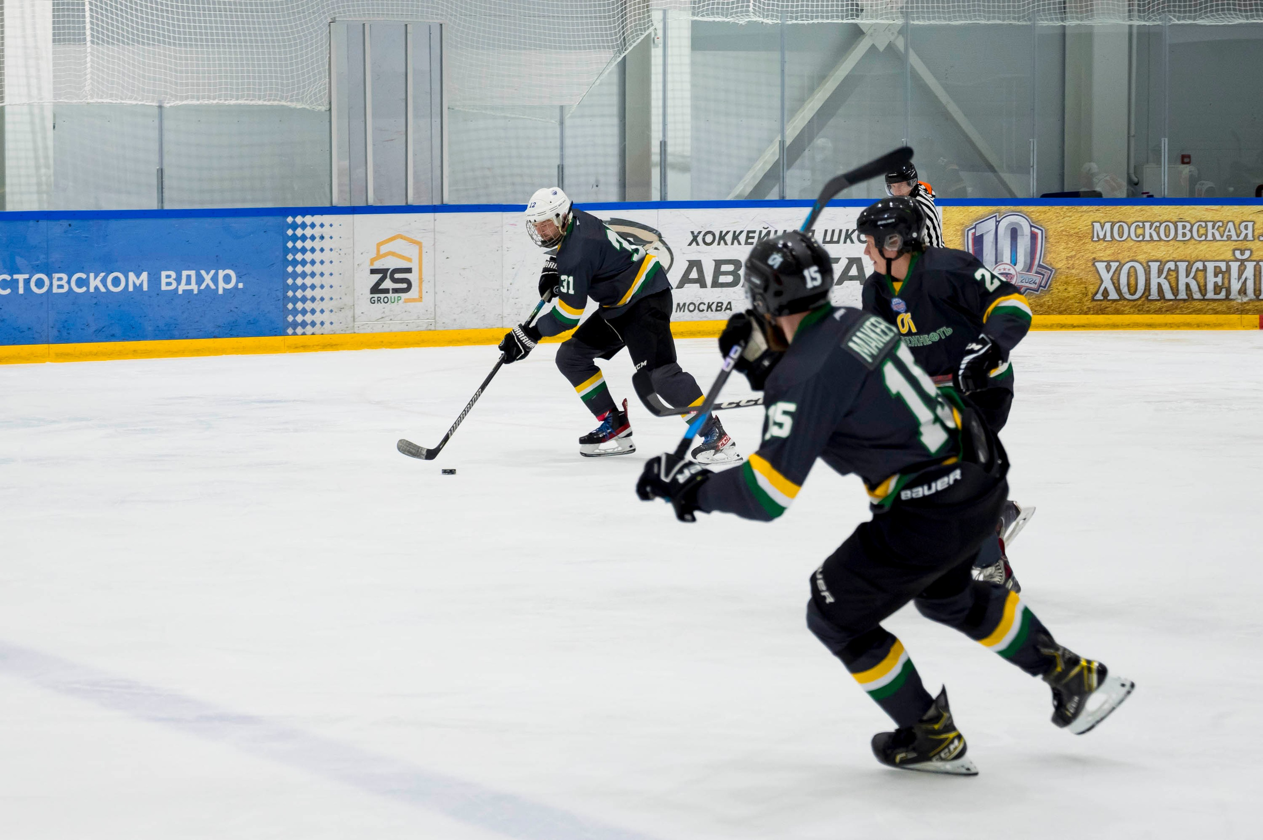 Хоккейный матч корпоративной команды Зарубежнефть. Репортажный фотограф и видеограф Слава Думчев. Тимбилдинги, отчетники, корпоративы