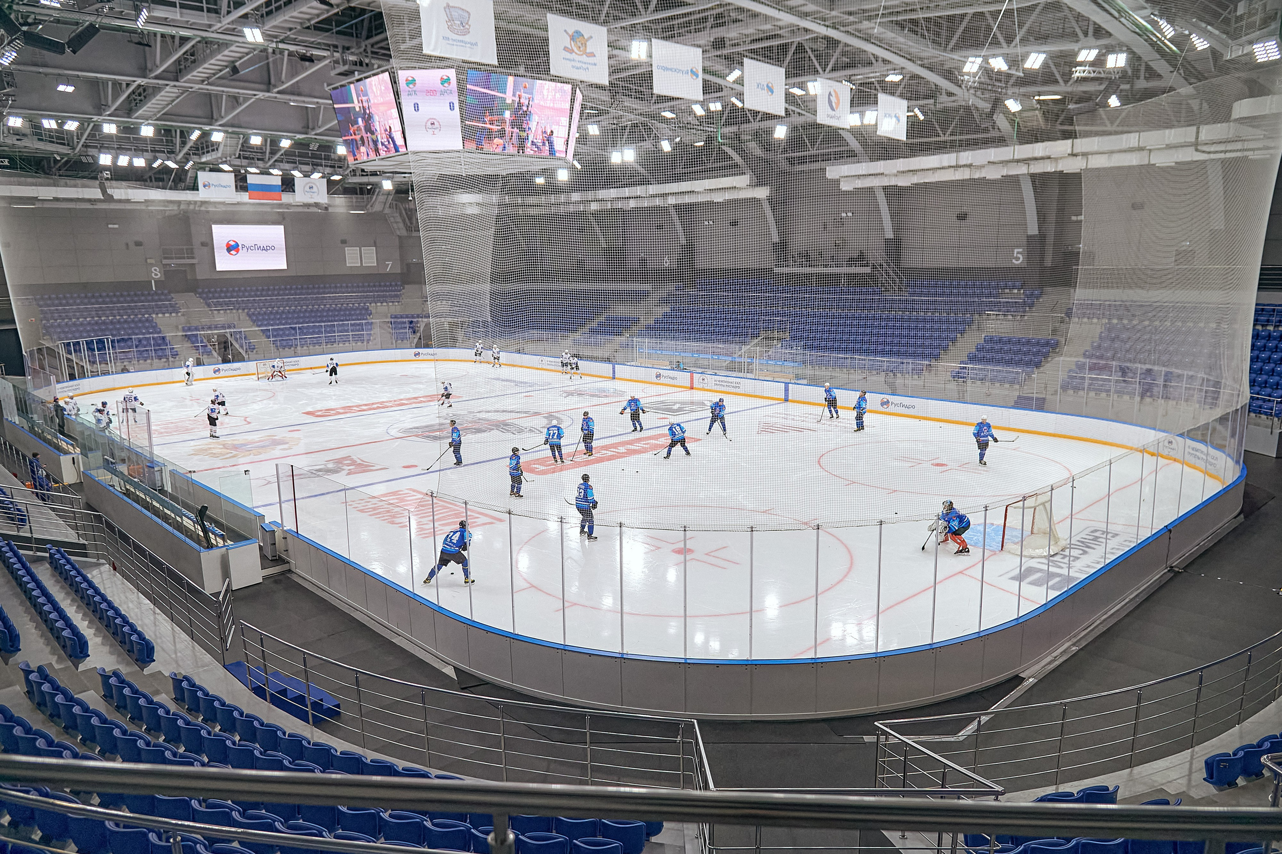 Портфолио репортажной фотосъёмки: Кристалл арена — Хоккей — РусГидро. Фотограф Яковлев Роман — Красноярск