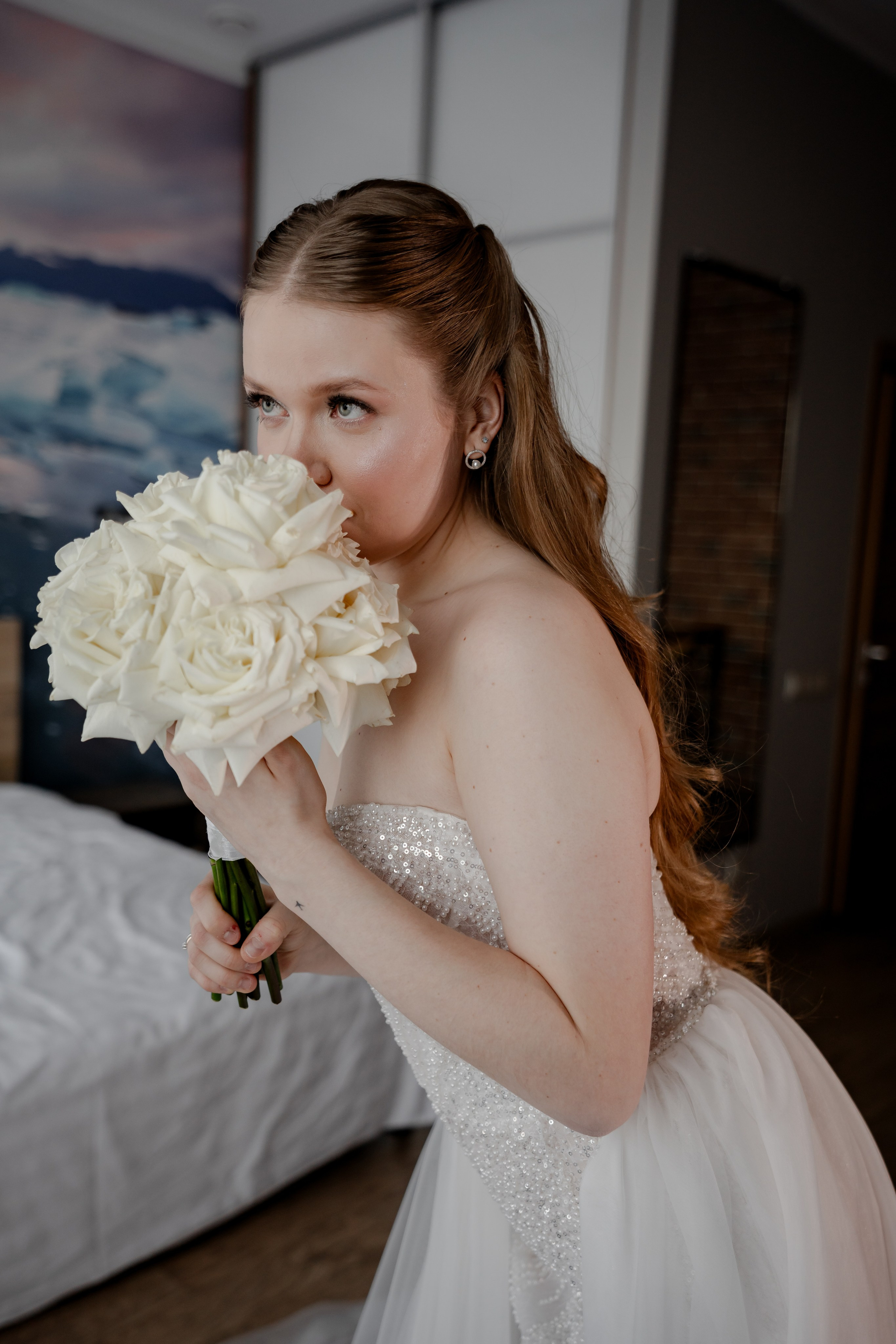 СВАДЕБНАЯ СЬЕМКА СБОРОВ В ОТЕЛЕ И ВЫЕЗД НА ЦЕРЕМОНИЮ (СНЯТО В СИБИРЕ В НИЖНЕВАРТОВСКЕ). Профессиональный фотограф, Санкт-Петербург — Виктория Богомолова