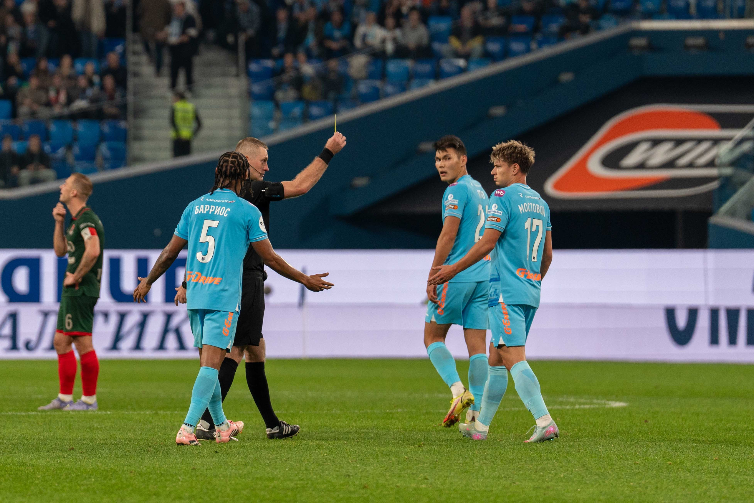 Зенит — Локомотив: фотогалерея 14-го тура РПЛ на Газпром Арене | Антон Гауф. Спортивный фотограф в Санкт-Петербурге | Антон Гауф