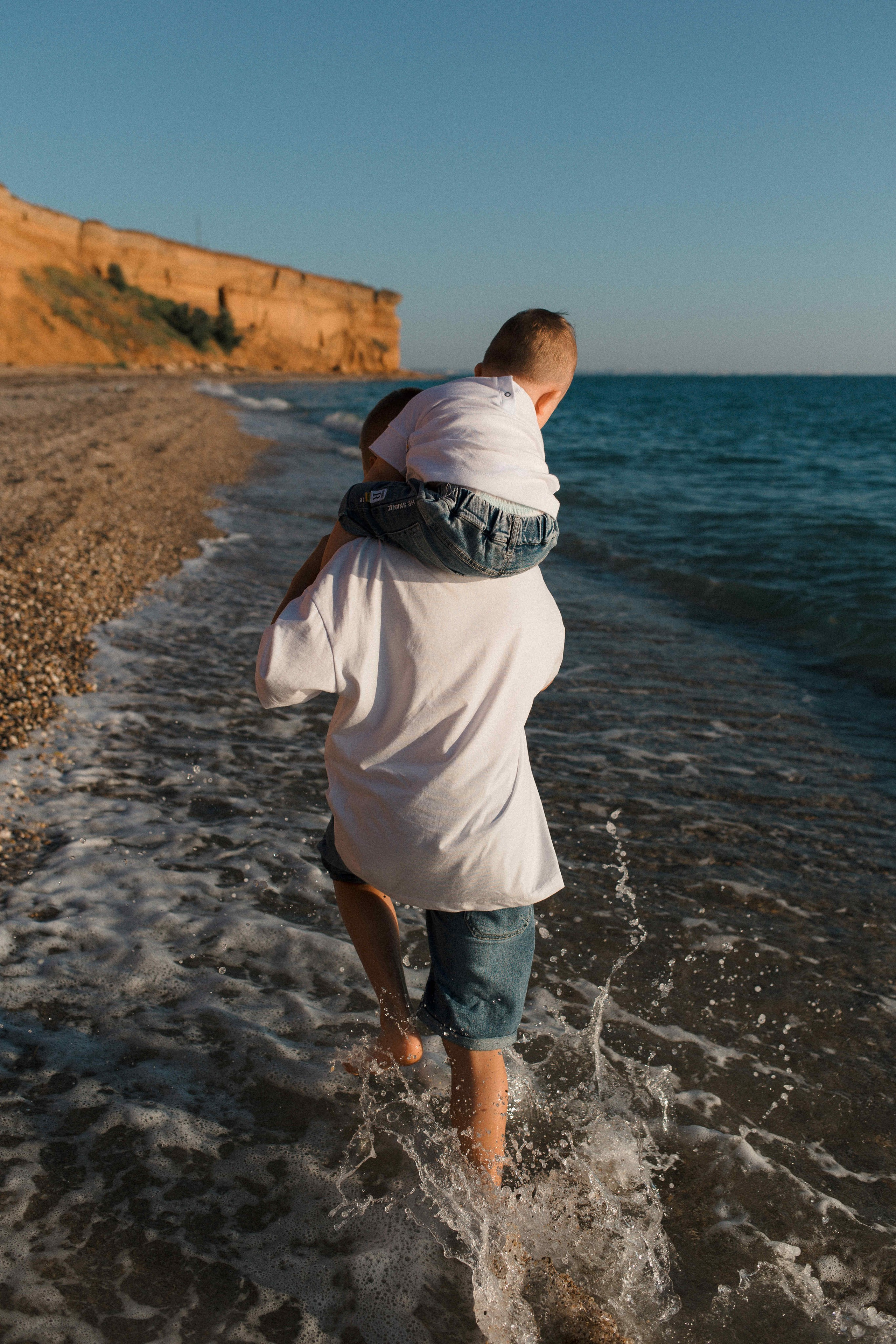 Море, закат, любовь🖤. Свадебный фотограф Мироманов Николай в Крыму