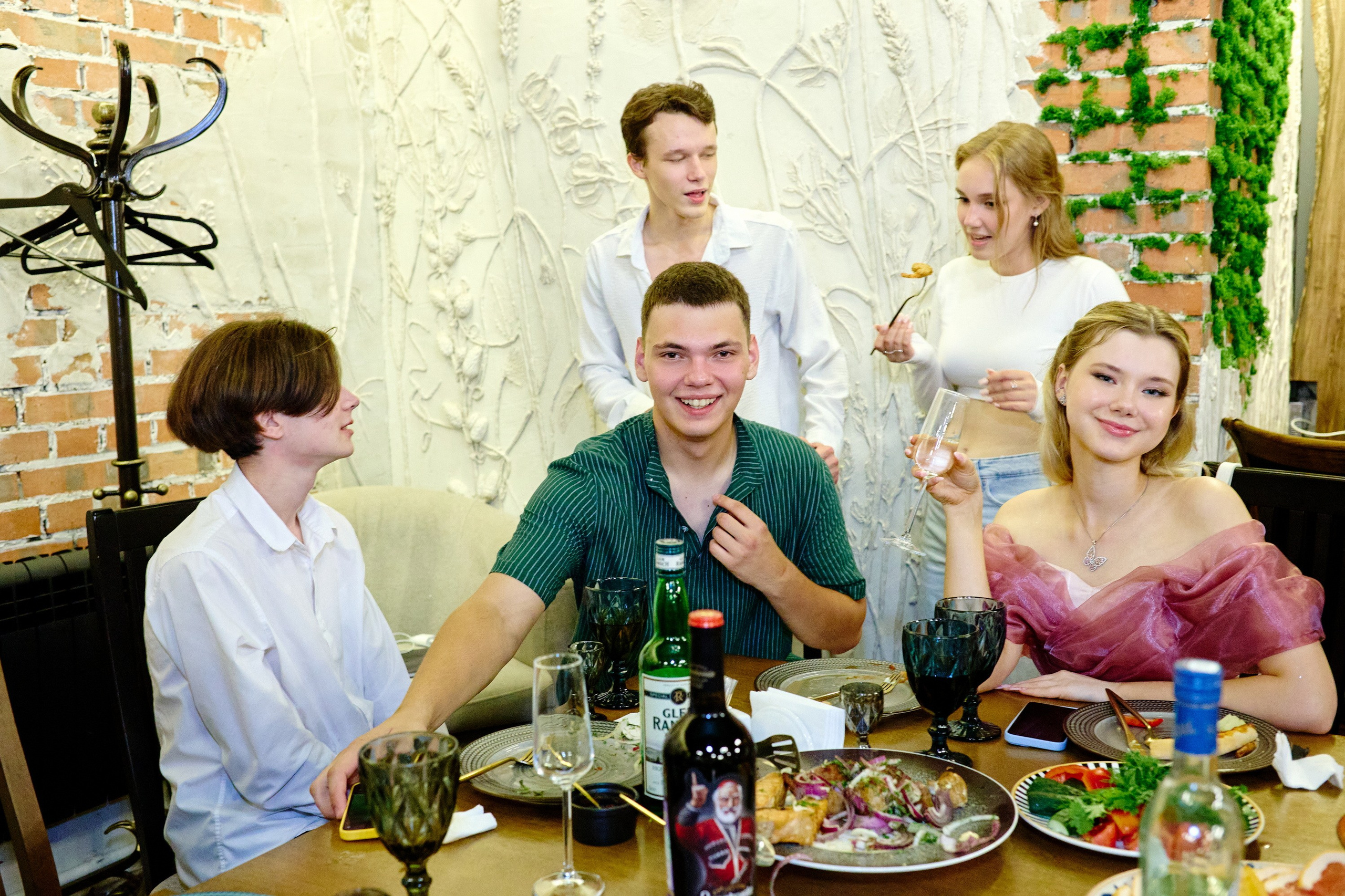 Выпускной 35 Сош. Фотограф Выпускные альбомы Таганрог Сергей Коробченко