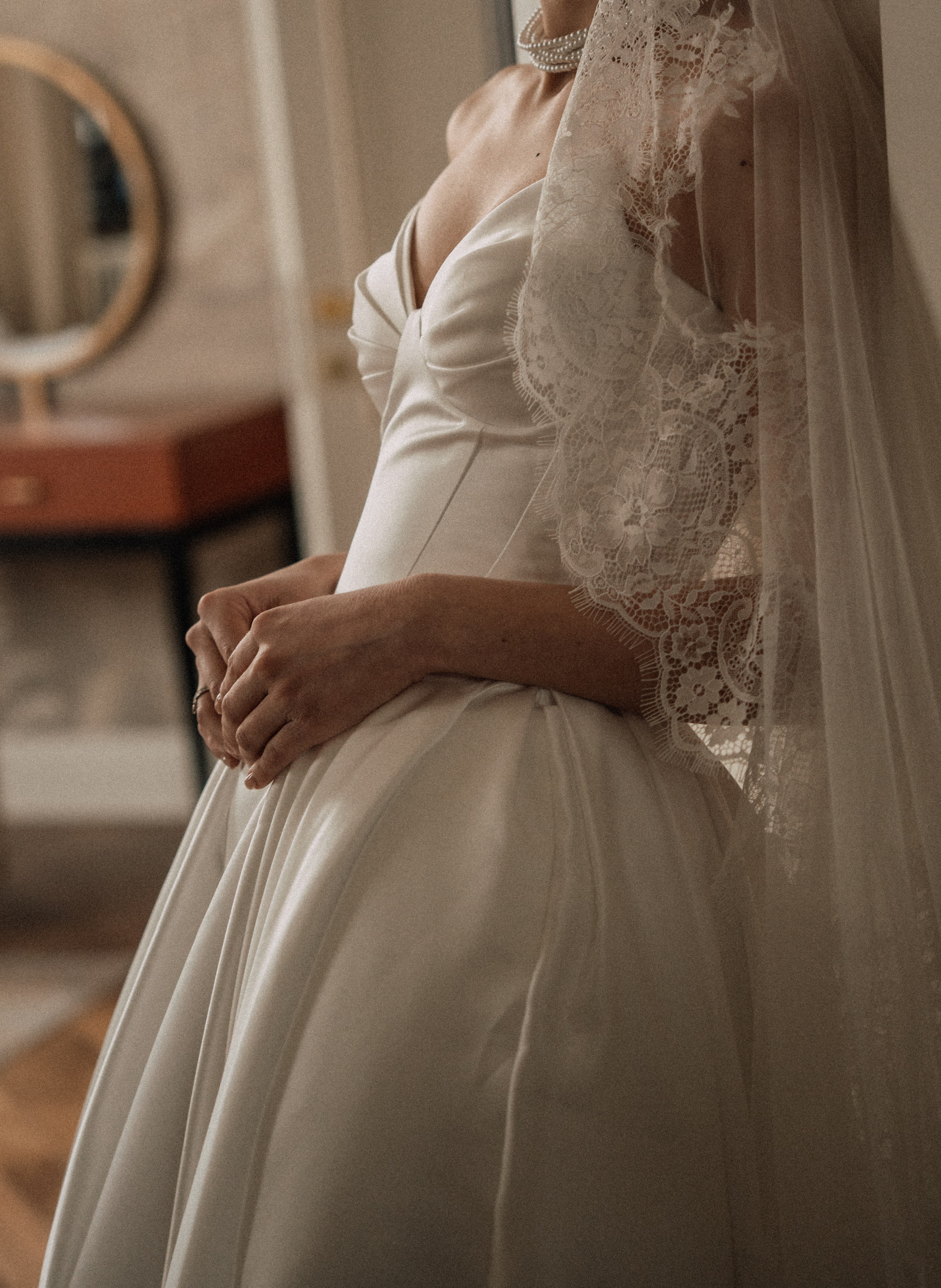 Свадебная фотосессия в Санкт-Петербурге. Утро невесты. особняк Балинского. Федосова Елизавета - свадебный фотограф СПб.