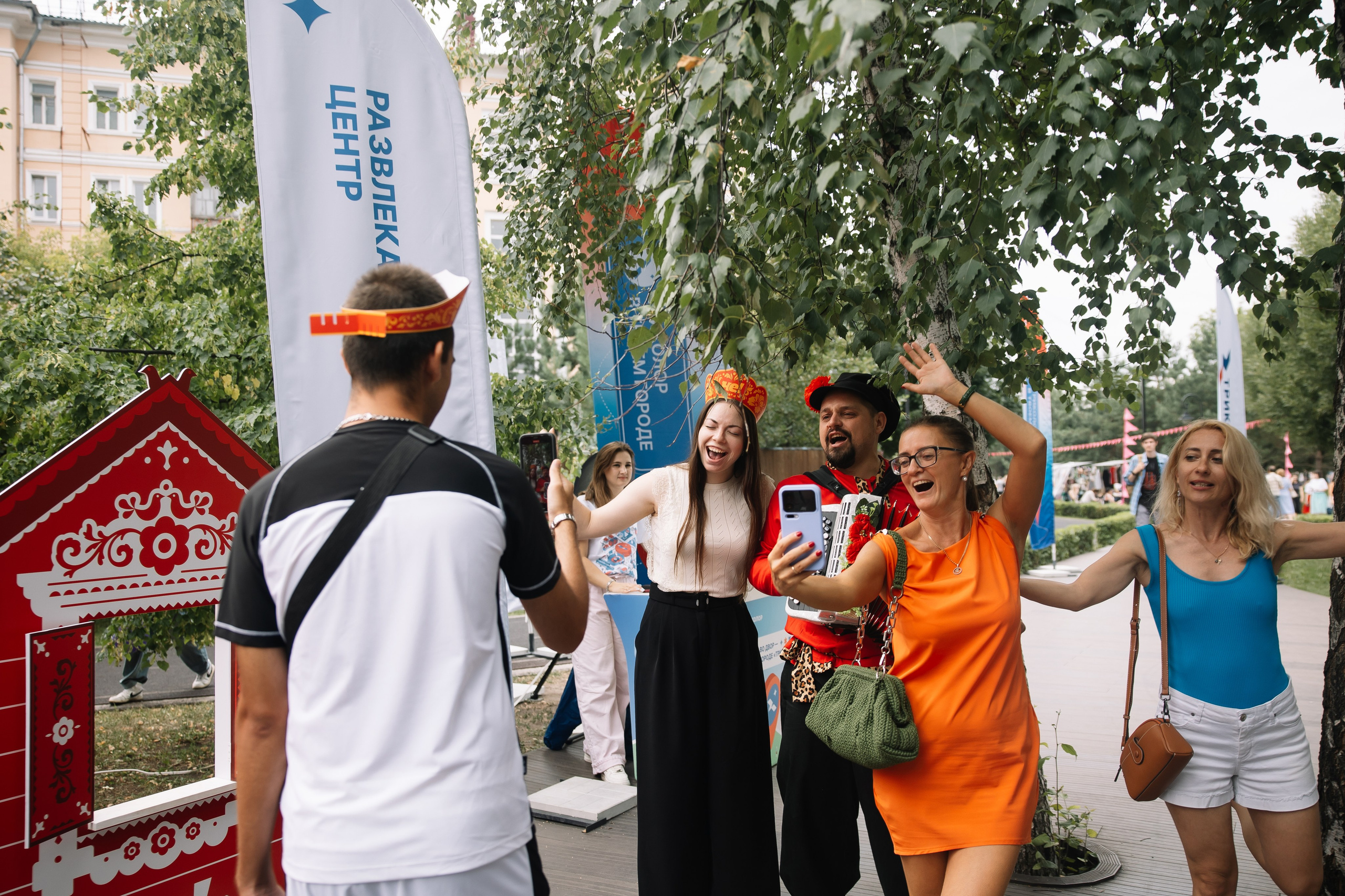 Триколор. Свадебный фотограф и видеограф в Омске — Виталий и Алёна Орлянд