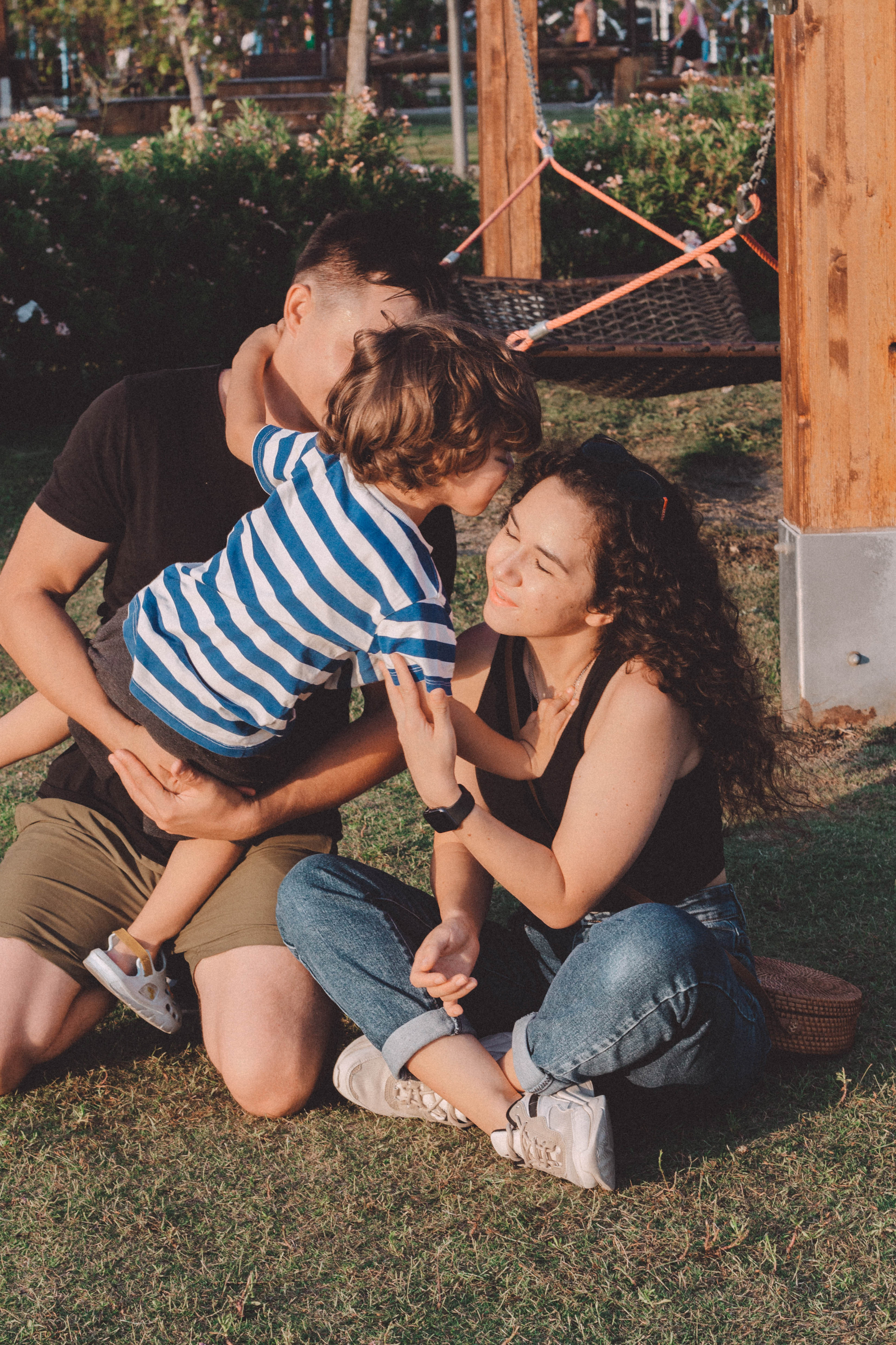 Семейная съёмка на набережной. Фотограф Шагалов Михаил