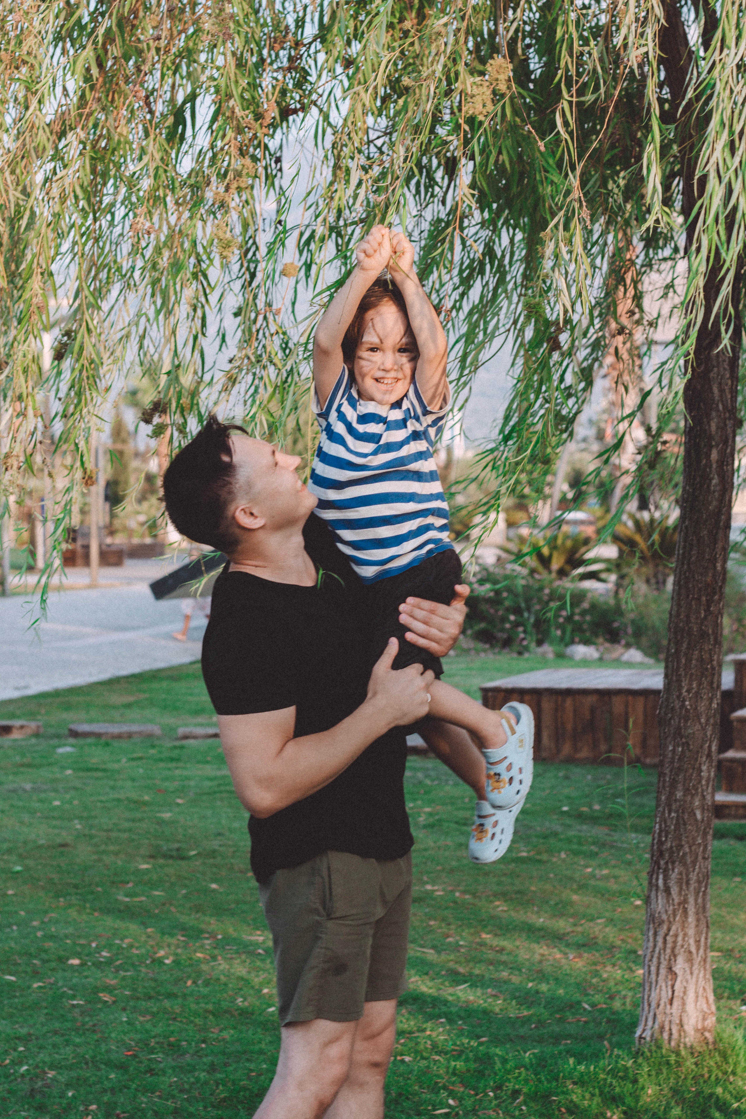 Семейная съёмка на набережной. Фотограф Шагалов Михаил