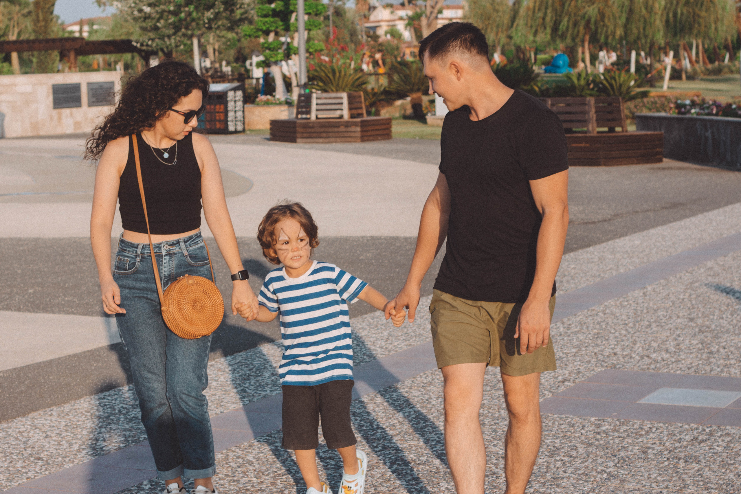 Семейная съёмка на набережной. Фотограф Шагалов Михаил