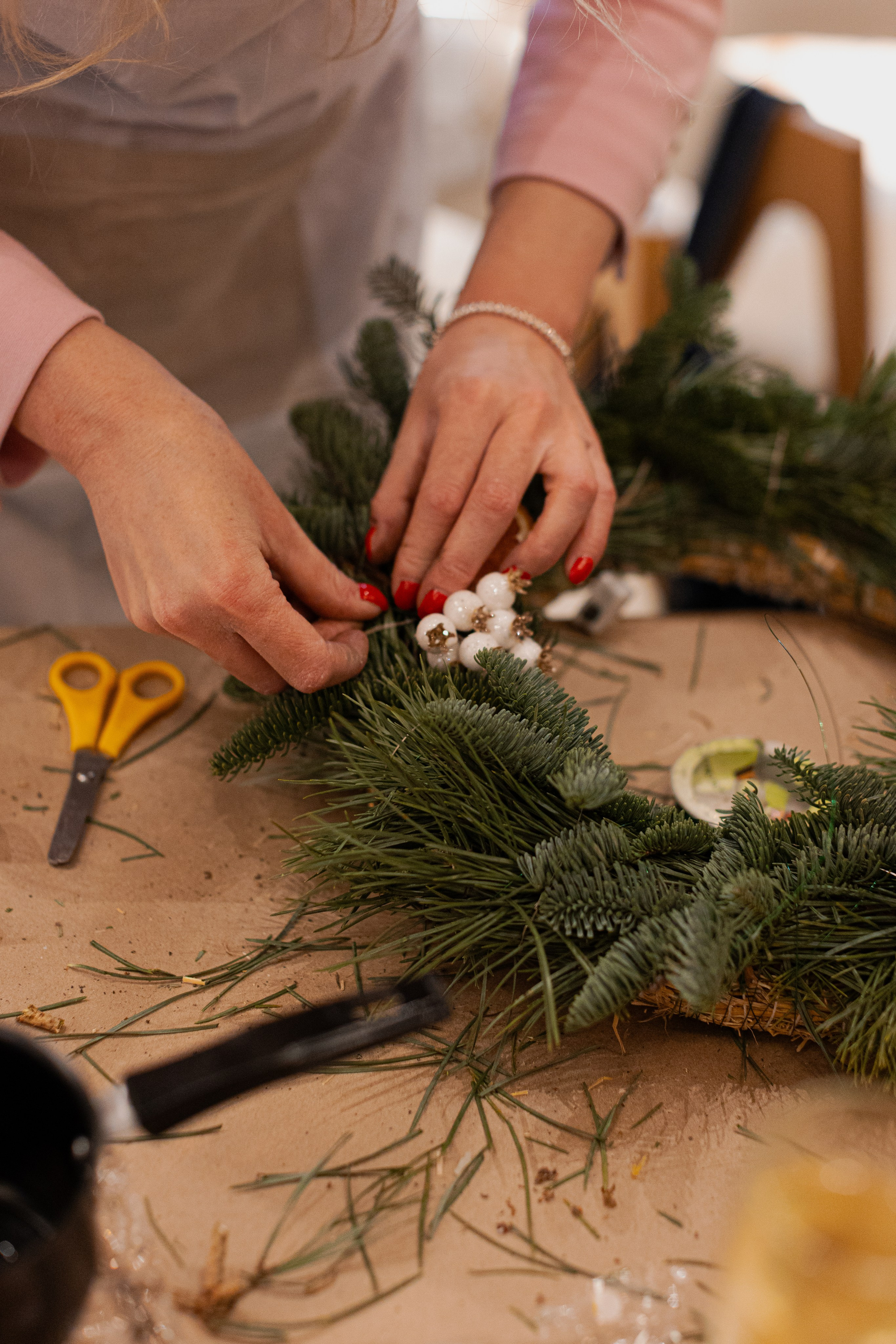 Мк свечи и венок (новогодний корпоратив). Анастасия Ракчеева Художник