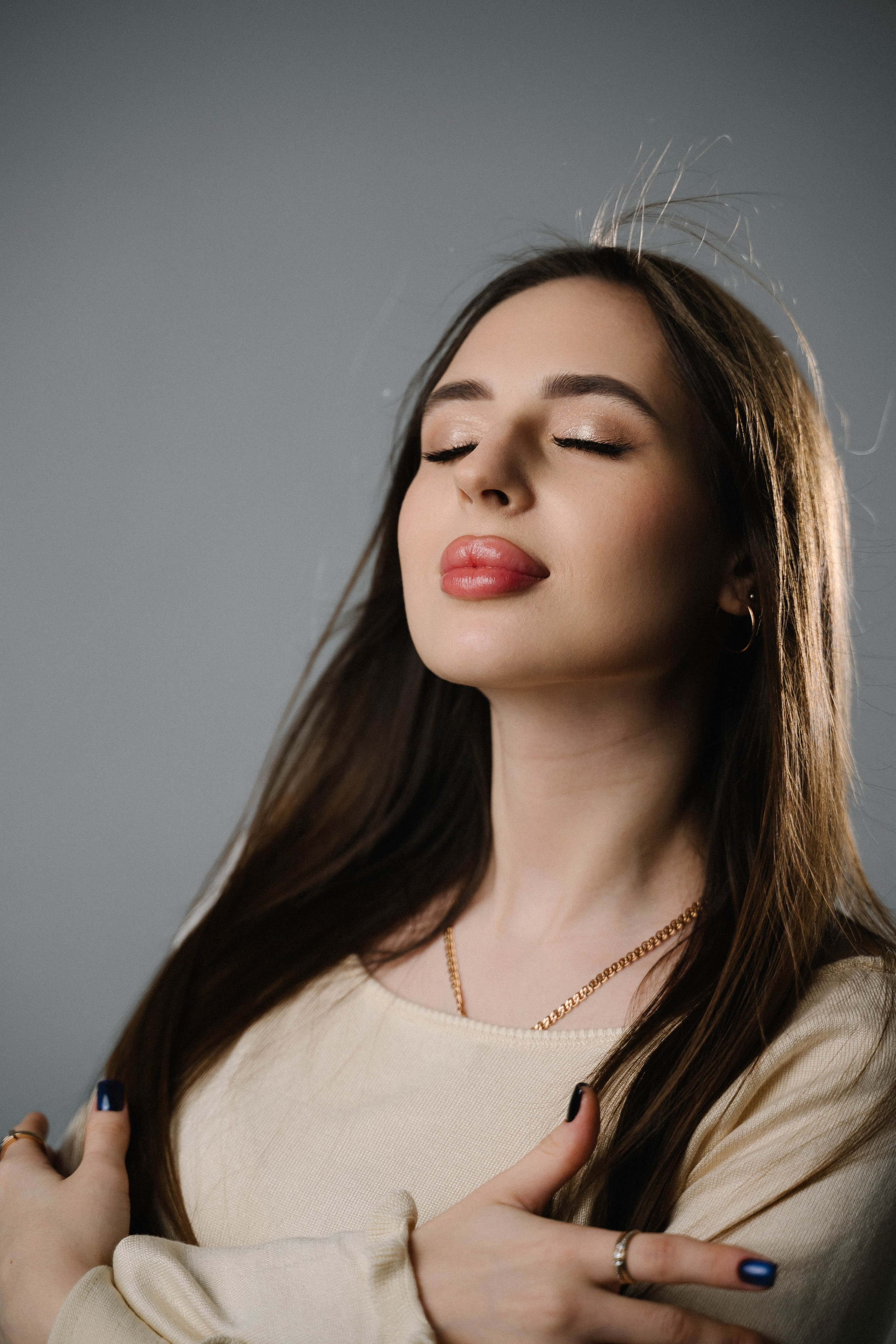 Карина, 26.12.25. Фотограф Виктория Казановская в Каменске-Шахтинском