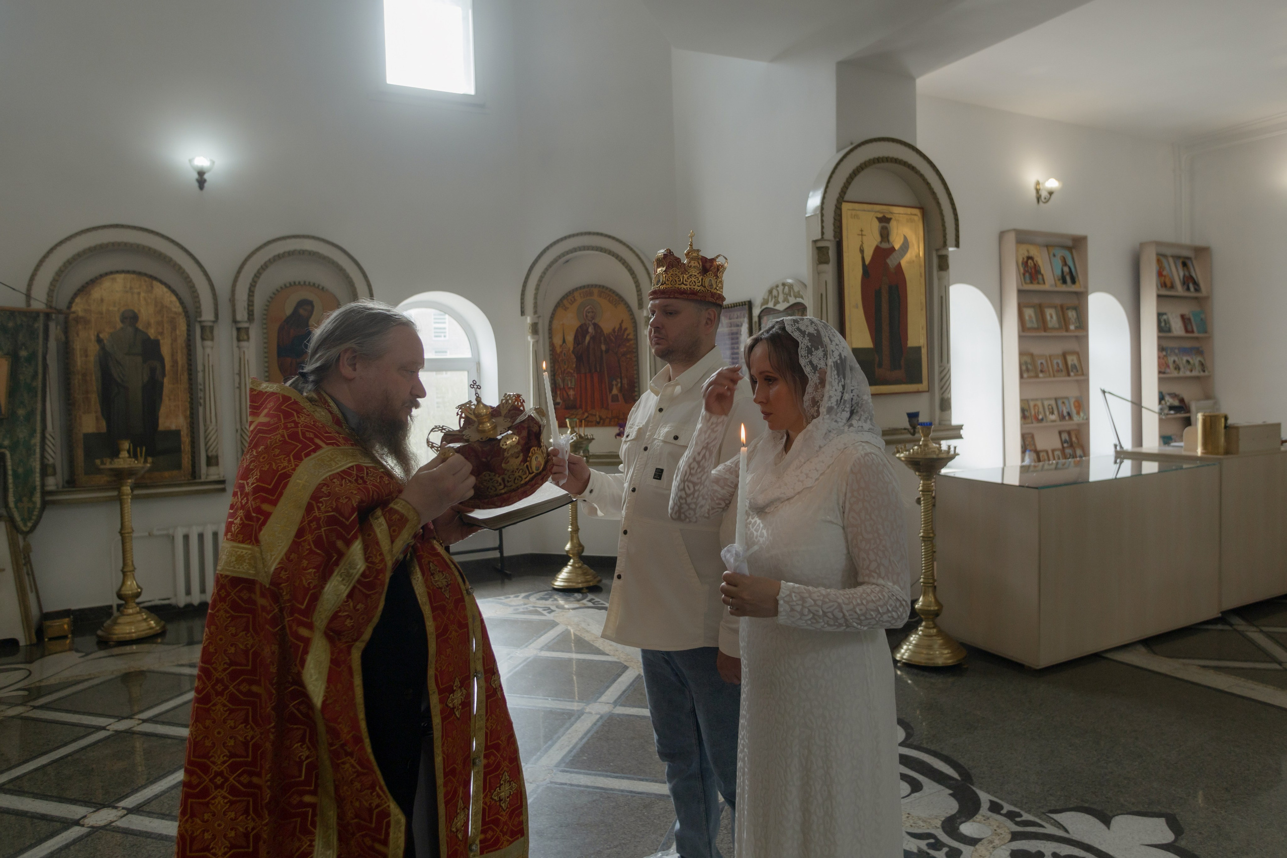 Венчание (Храм святителя Иннокентия). Свадебный и семейный фотограф в Перми Дергачева Кристина