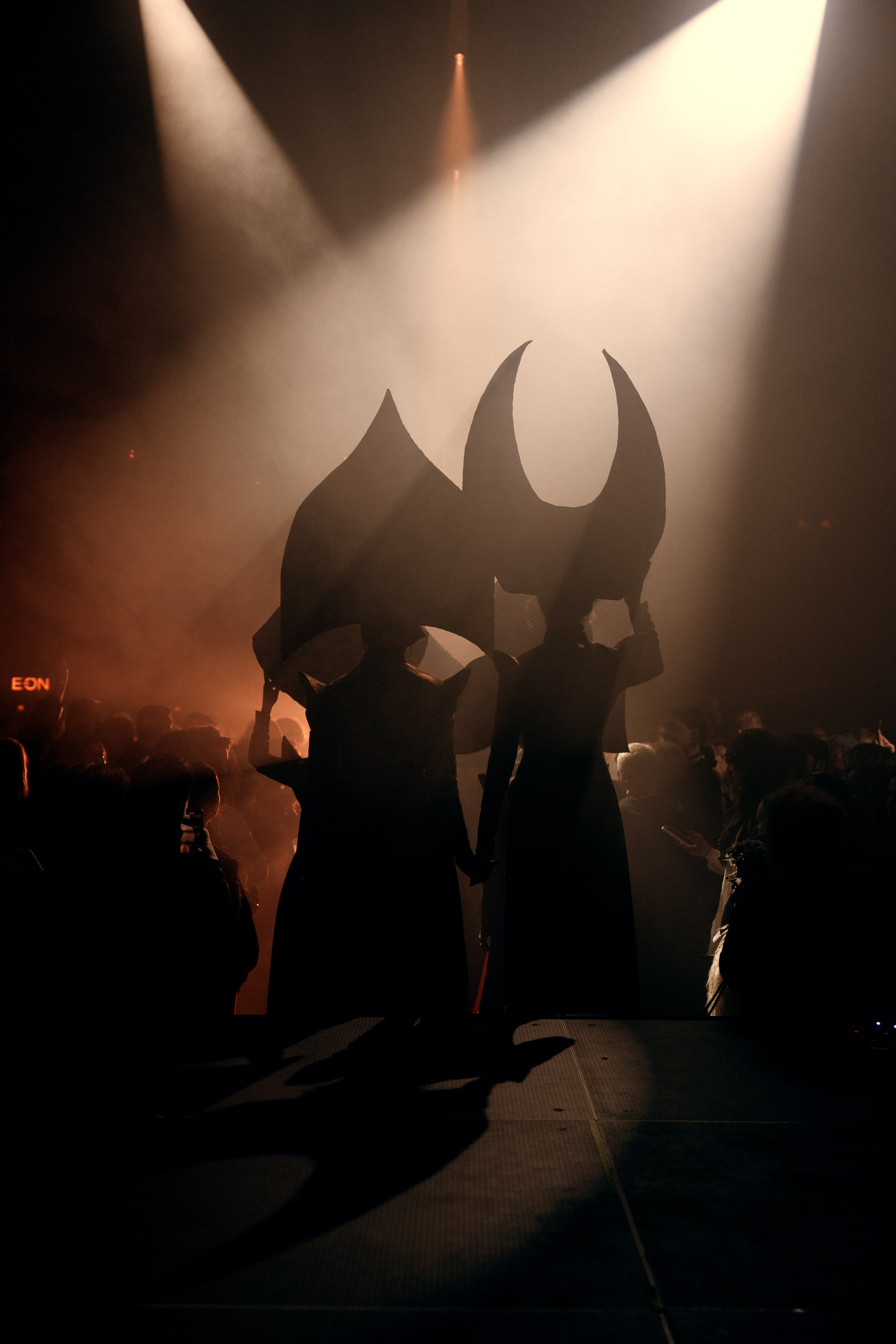 СЛОВО. Ансамбль «КОМОНЬ». @tomrus: Рустам Шагиморданов — фотограф