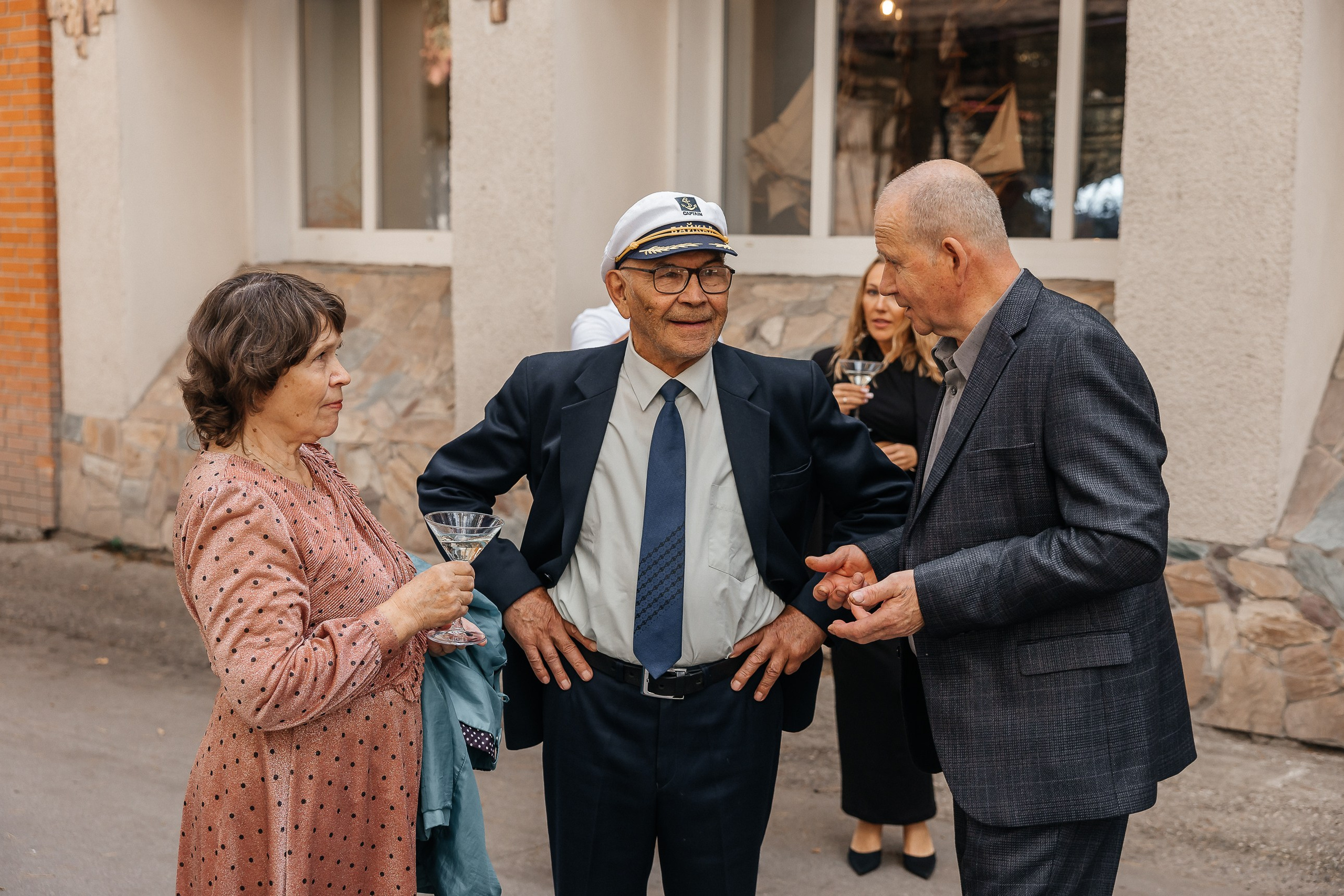 гости на свадьбе